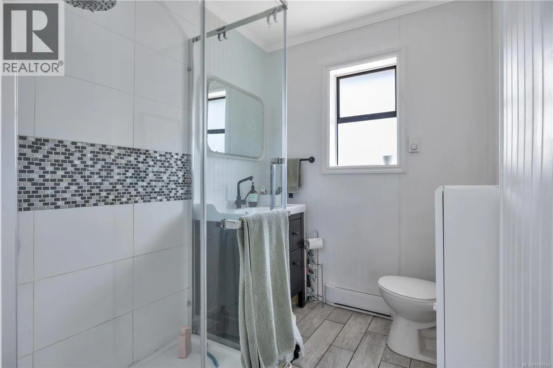 1591 Sharon Pl - Image 9