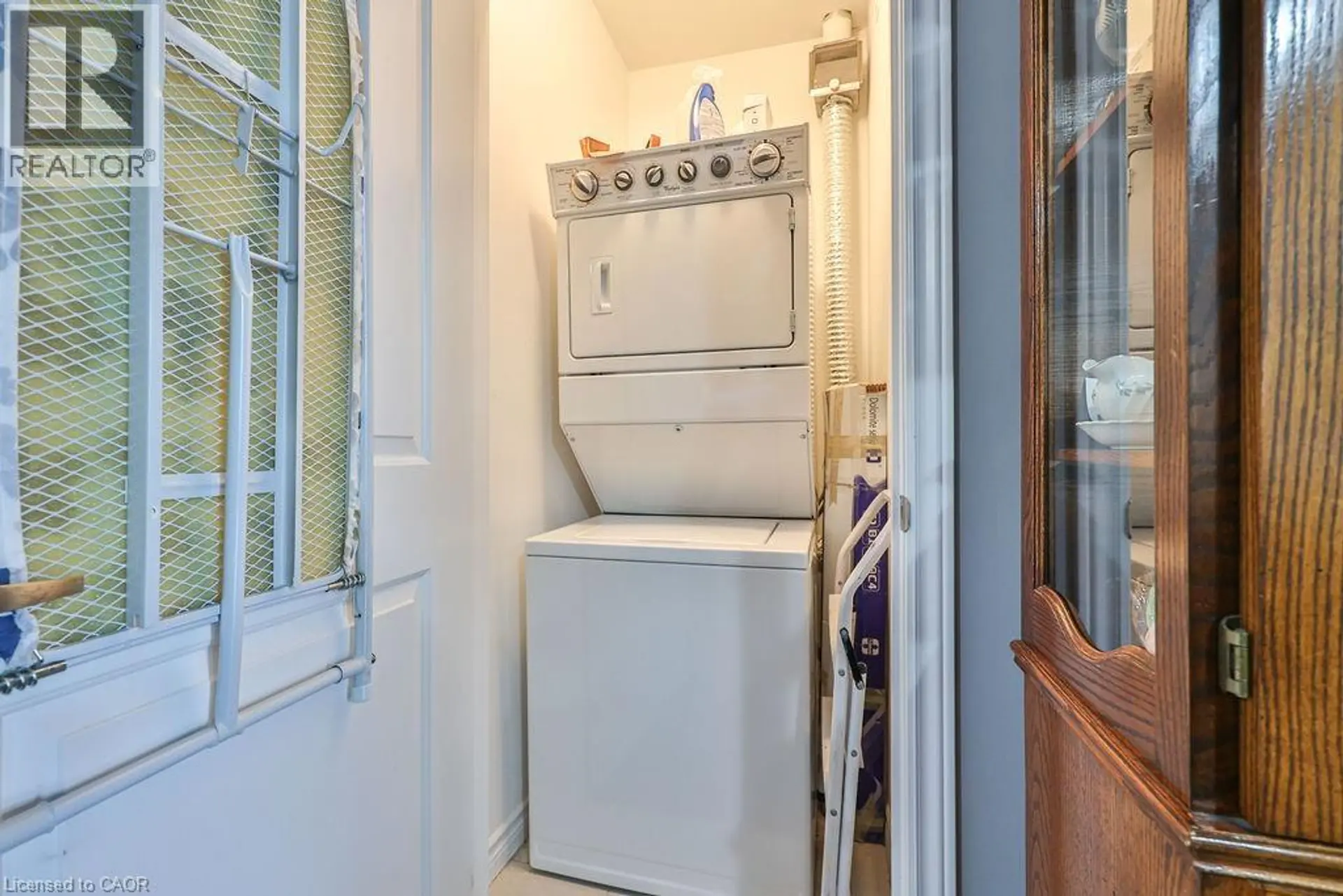 #310 95 WILSON Street W - Image 16
