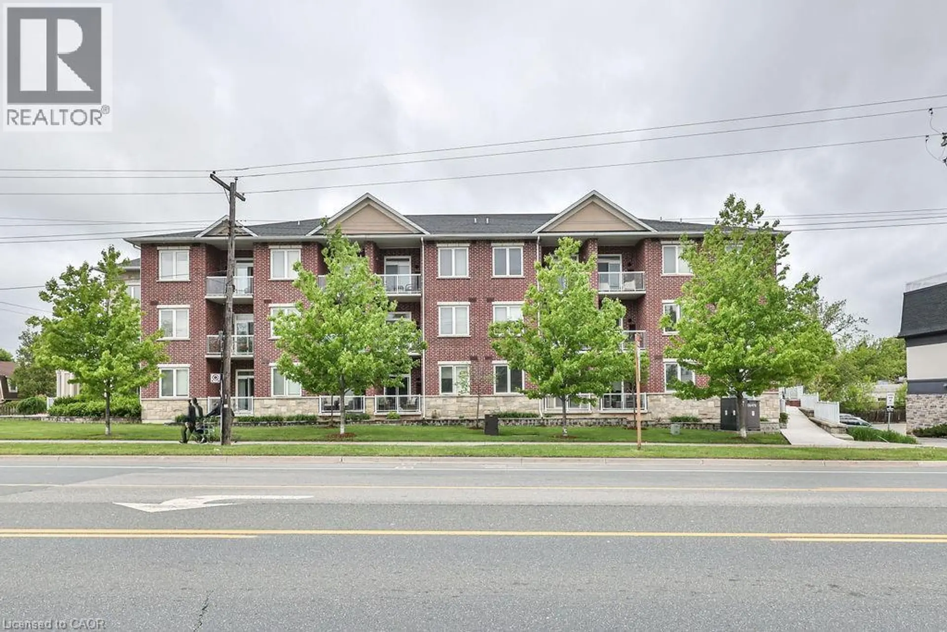 #310 95 WILSON Street W - Image 3