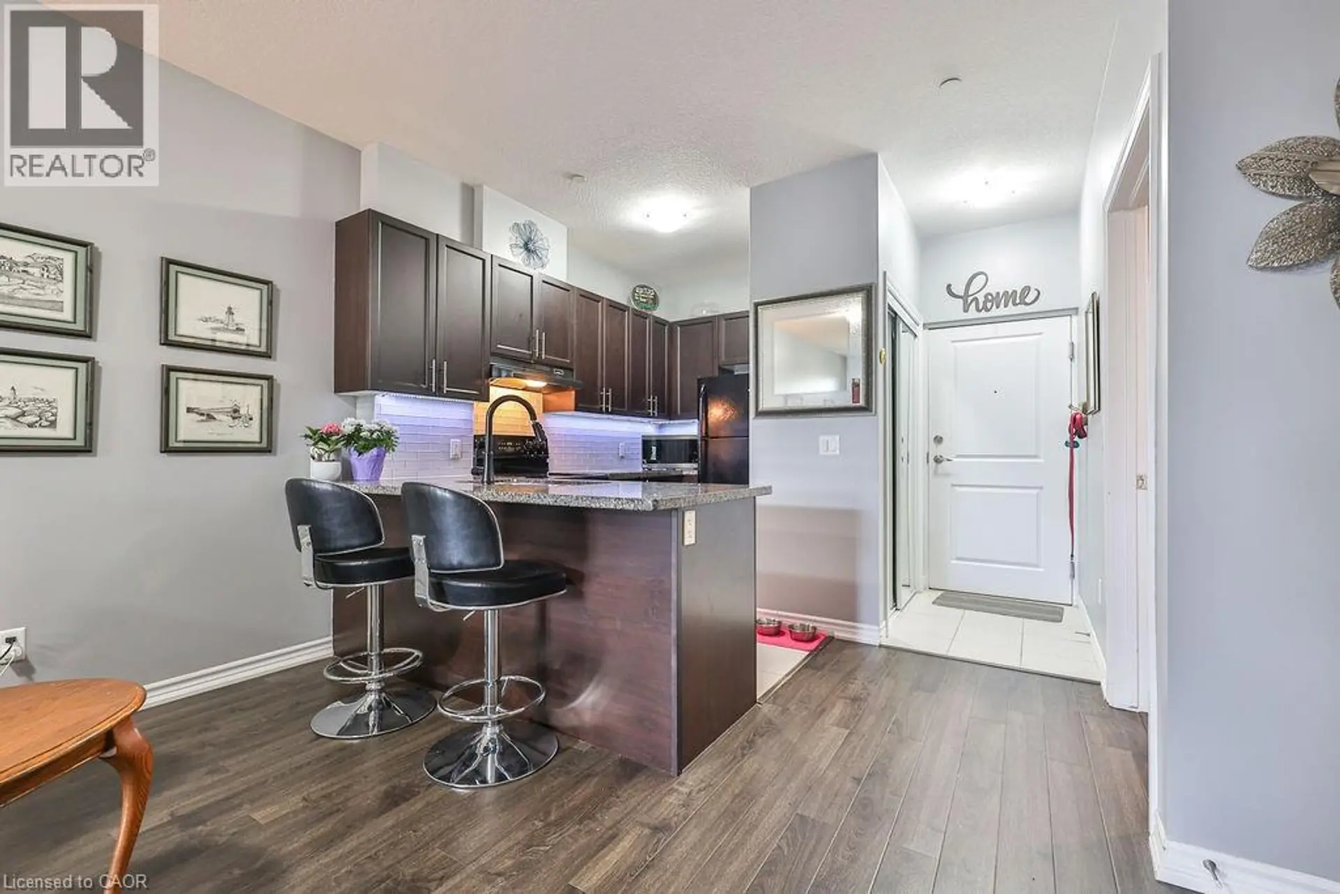 #310 95 WILSON Street W - Image 9