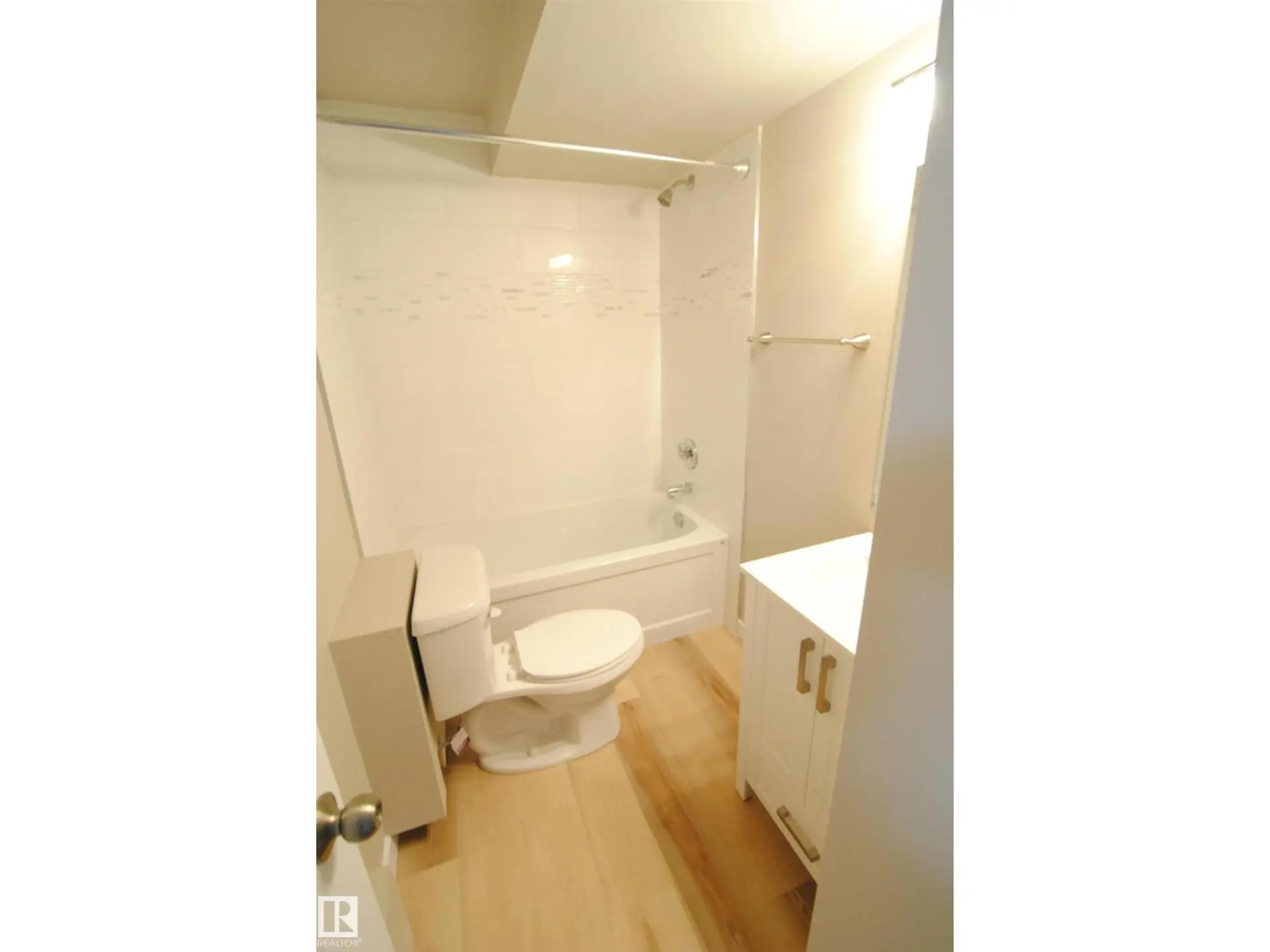 15112 80 ST NW - Image 16
