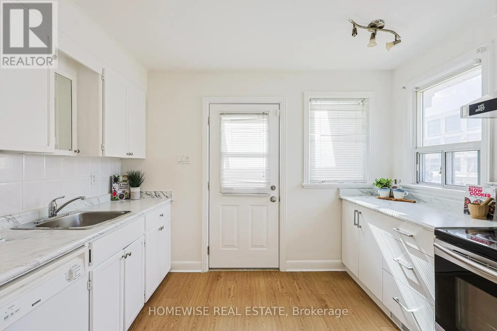 159 ALFRED AVENUE - Image 2