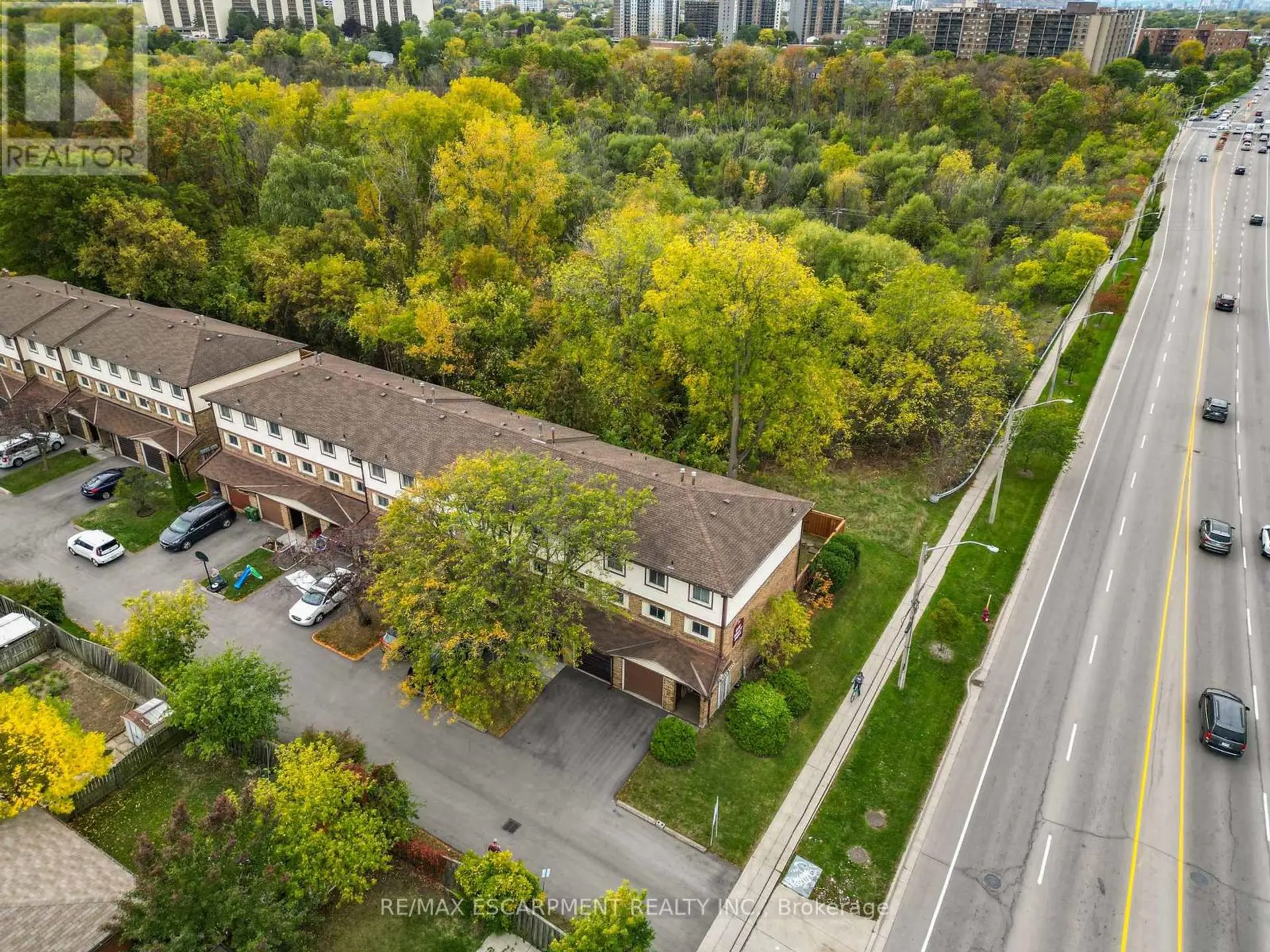#1 34 BOW VALLEY DRIVE - Image 16