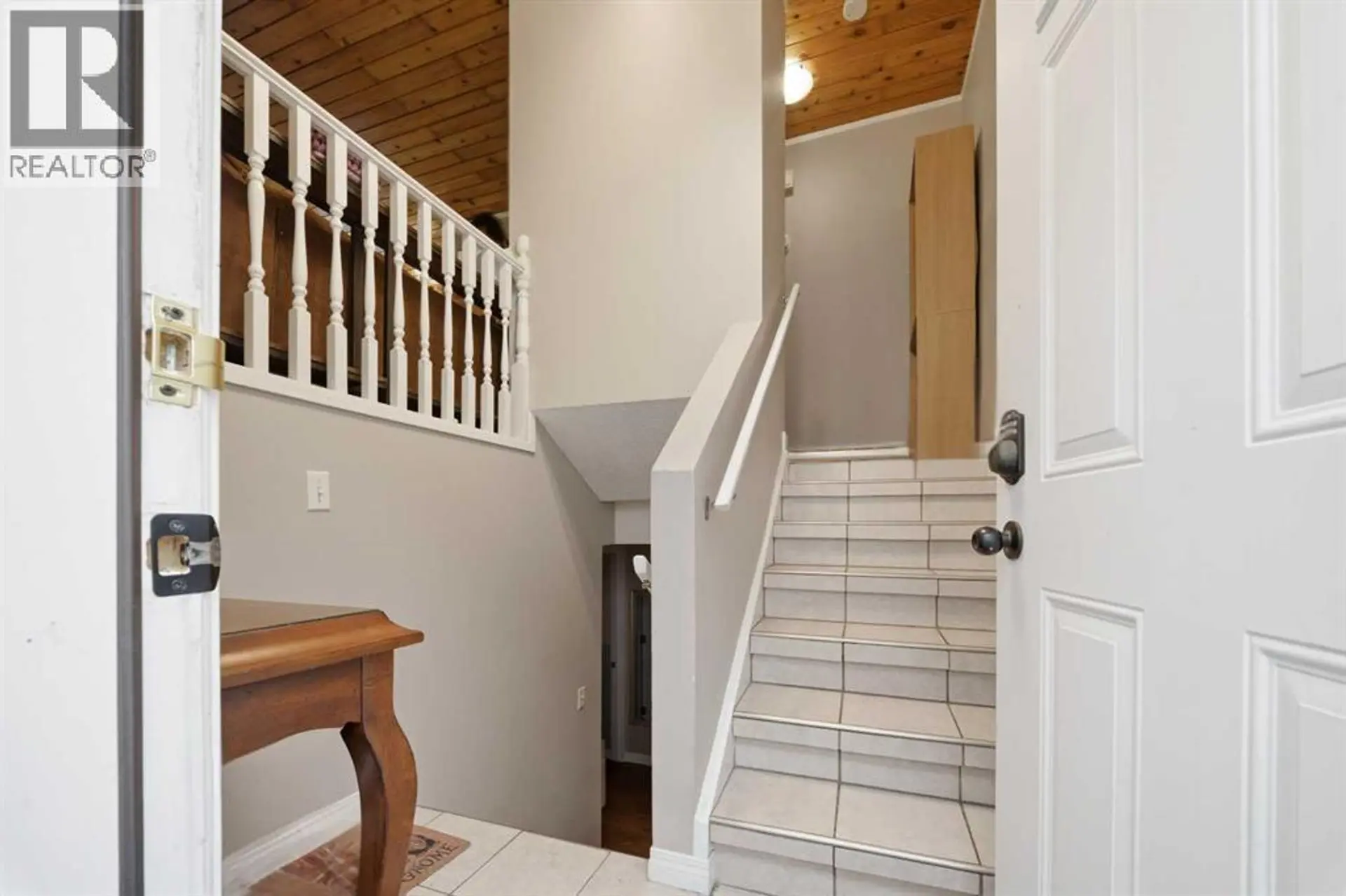 #A 1407 44 Street SE - Image 3