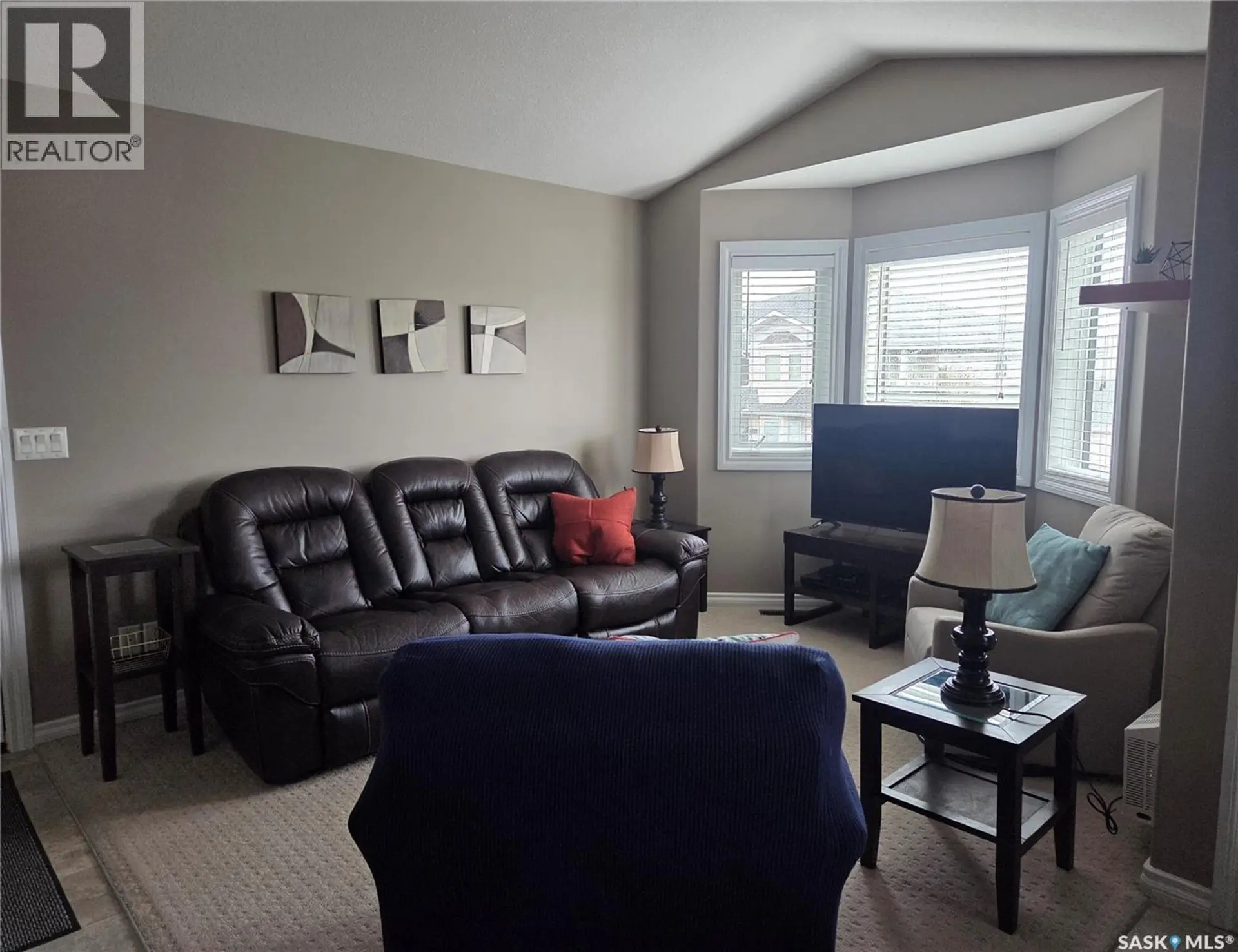 #4144 Buckingham DRIVE E - Image 3