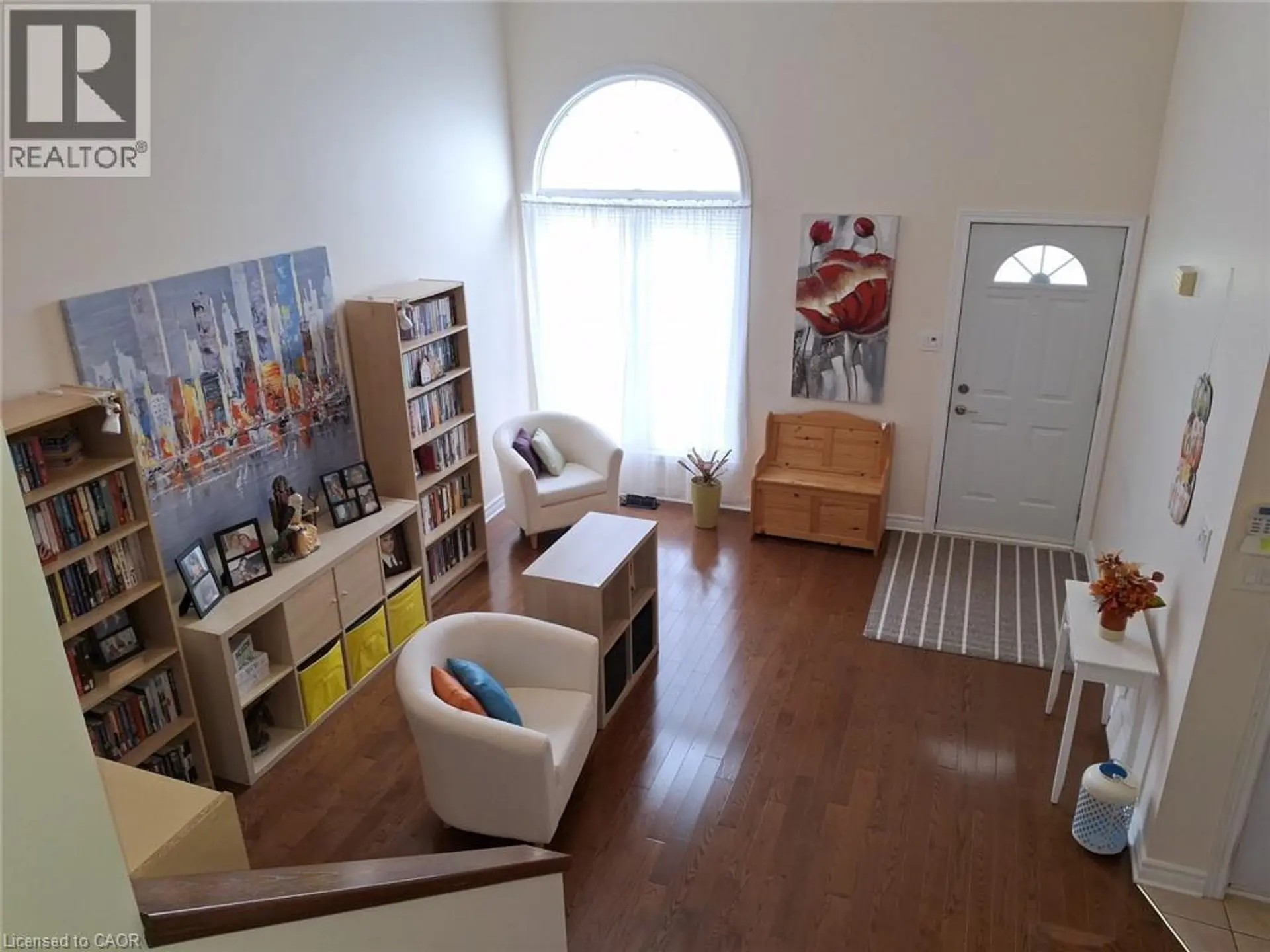 153 HERITAGE Place - Image 2