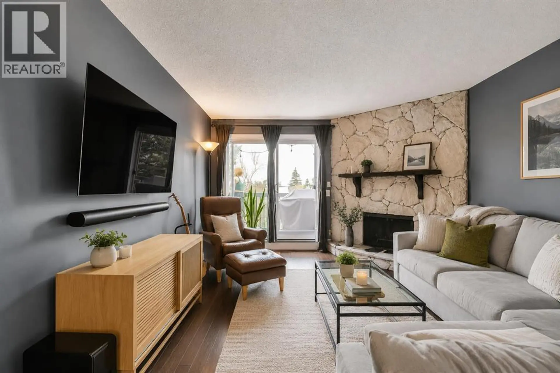 #305 1001 68 Avenue SW - Image 1