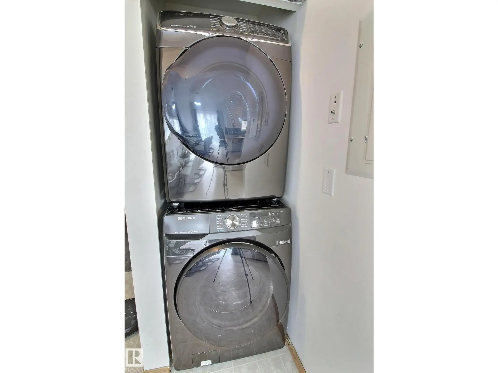 #701 610 KING ST - Image 14