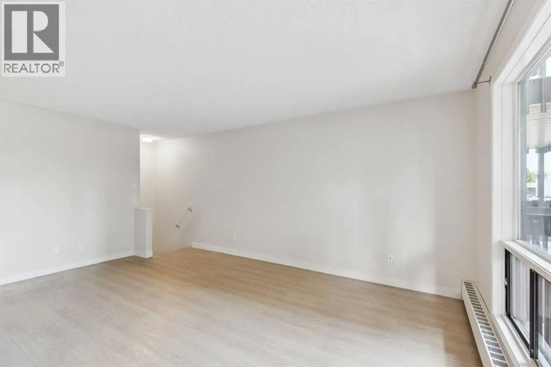 #17 3519 49 Street NW - Image 9