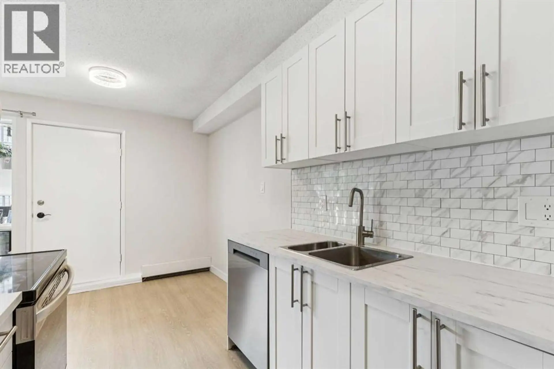 #17 3519 49 Street NW - Image 5