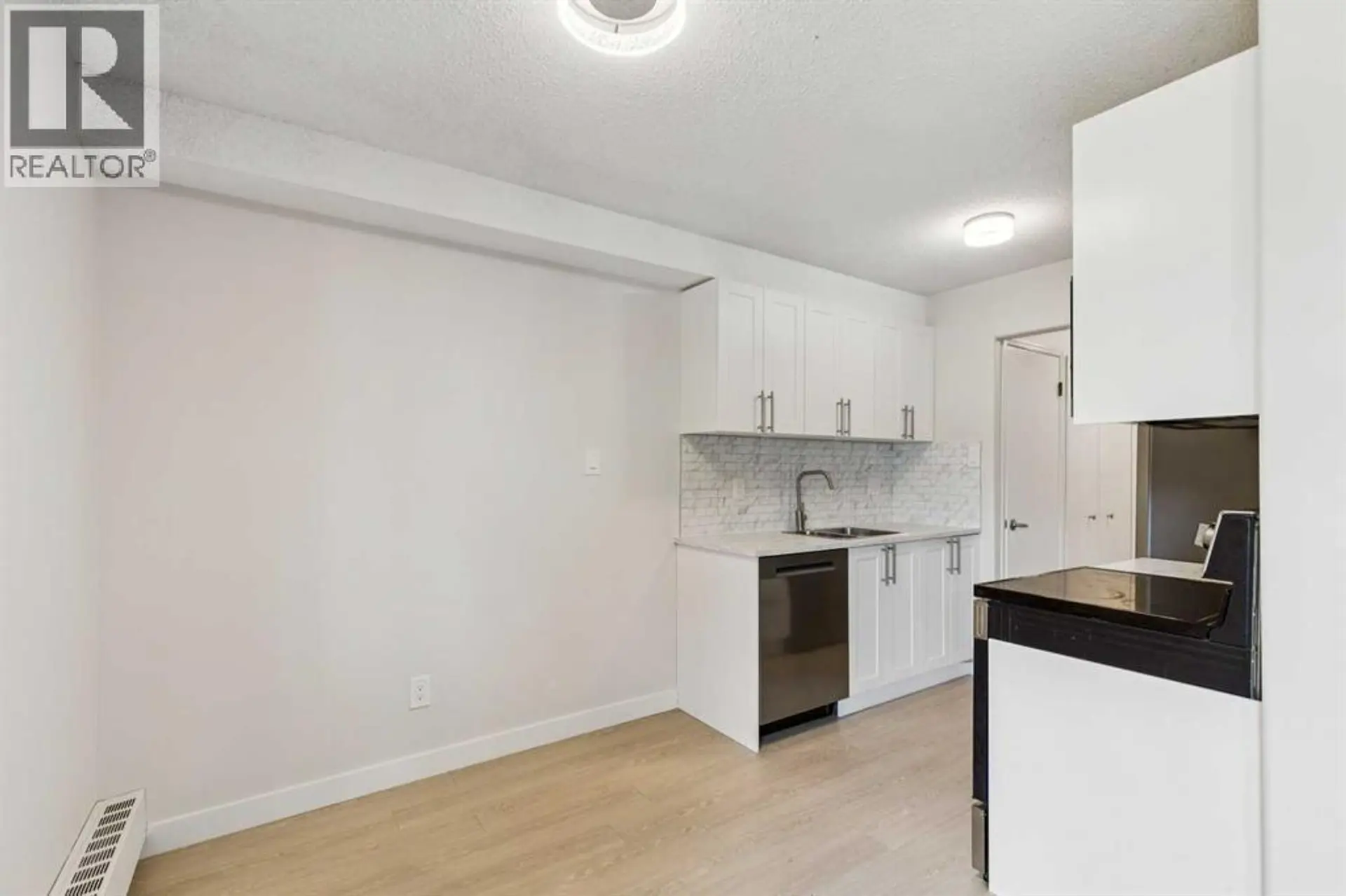 #17 3519 49 Street NW - Image 6