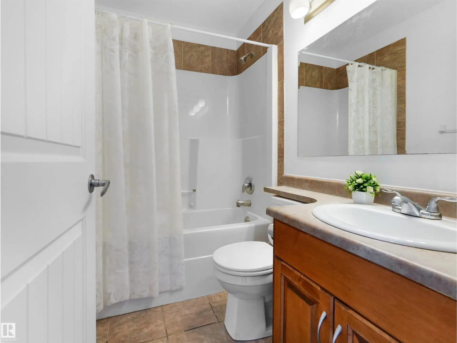 #11 13215 153 AV NW - Image 9