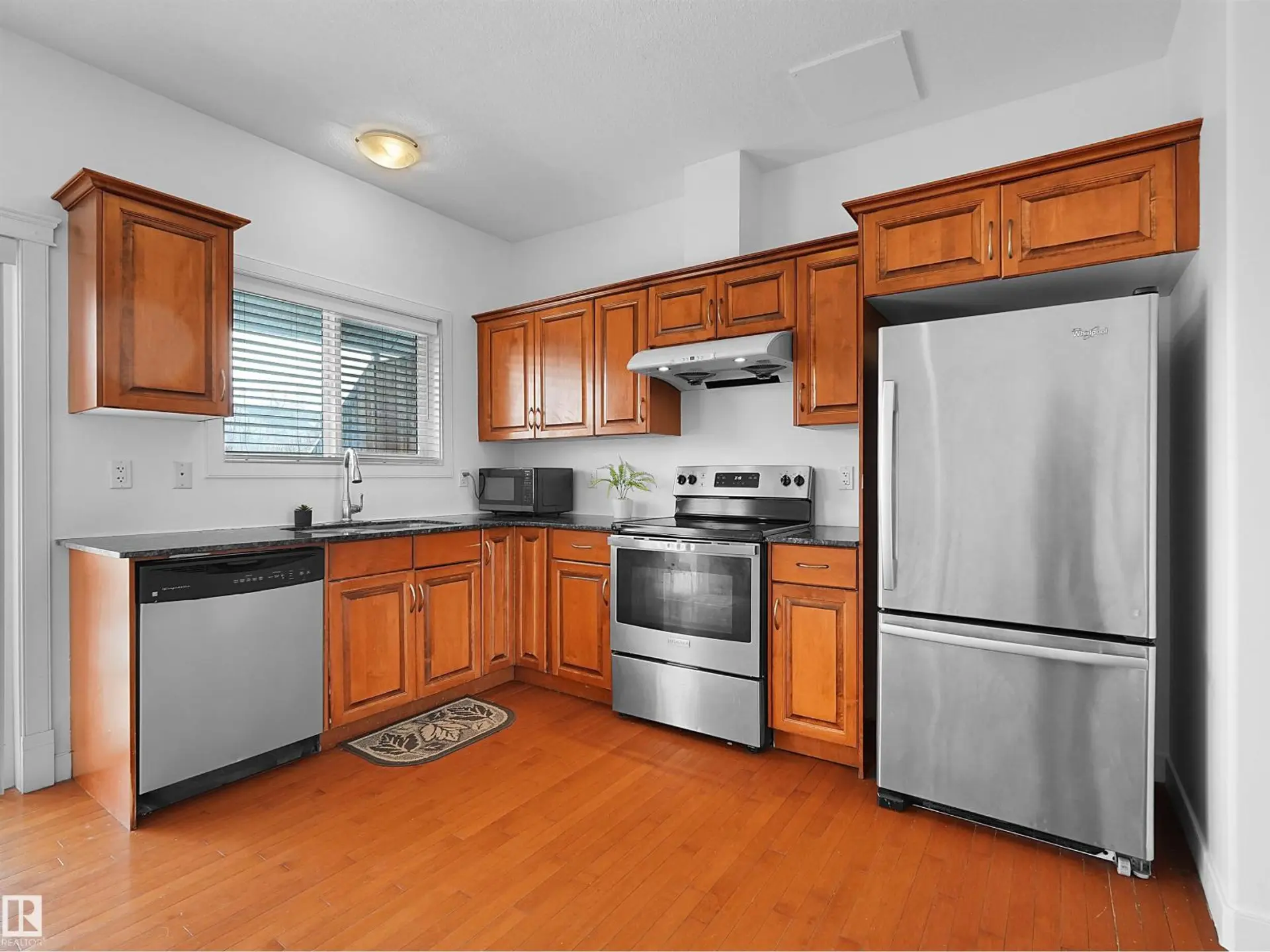 #11 13215 153 AV NW - Image 7
