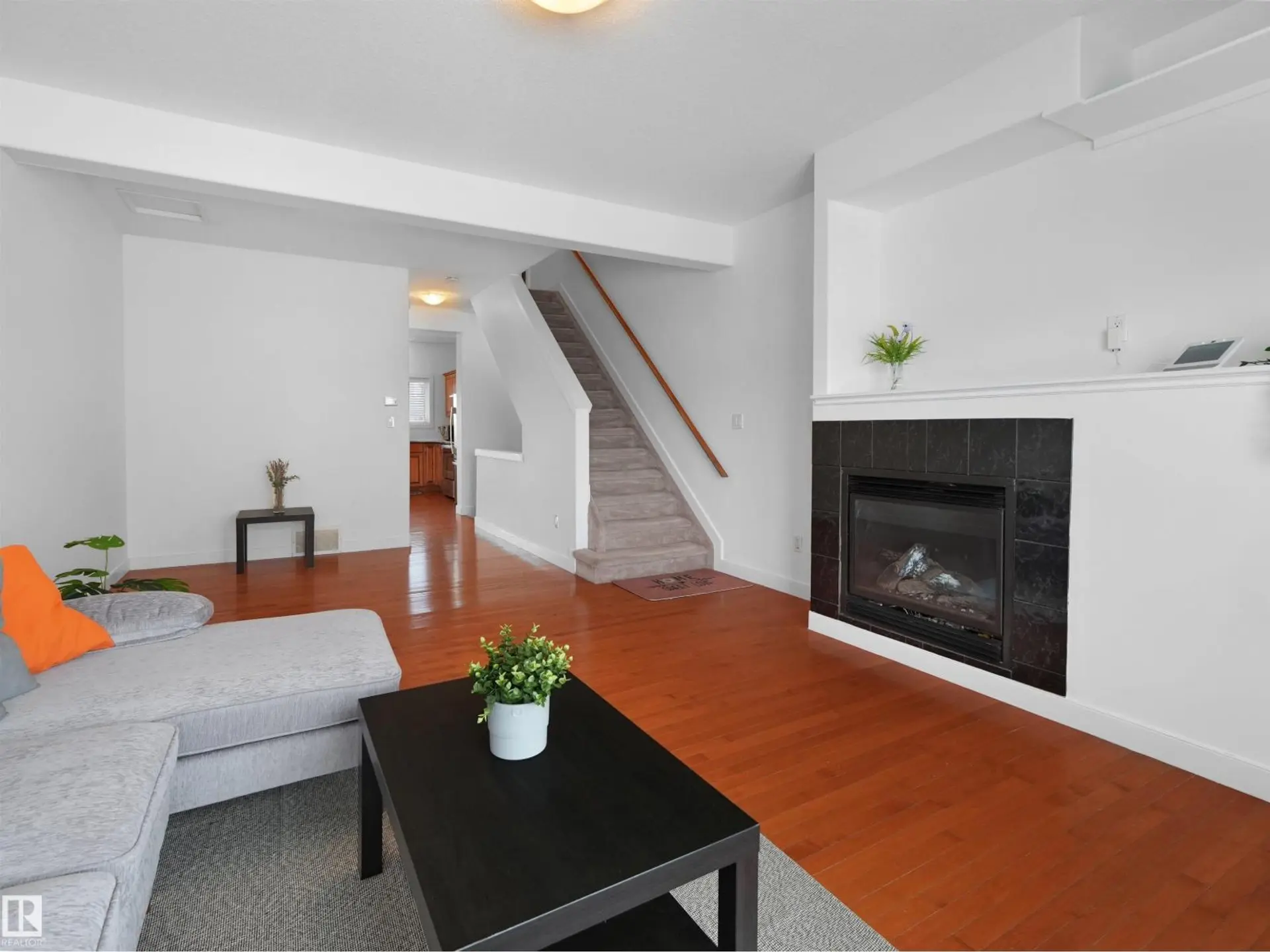 #11 13215 153 AV NW - Image 2
