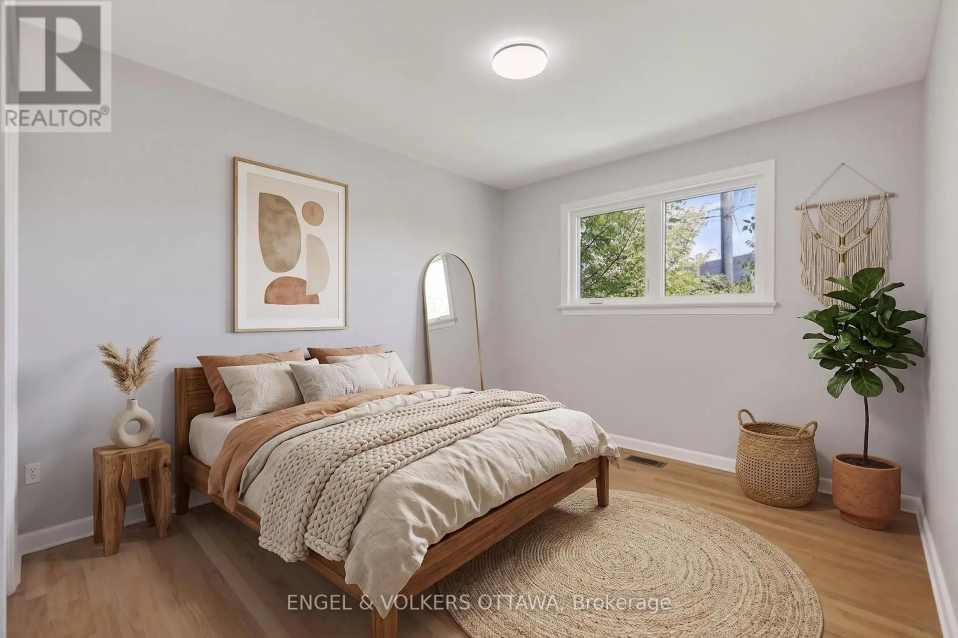 989 CONNAUGHT AVENUE - Image 7