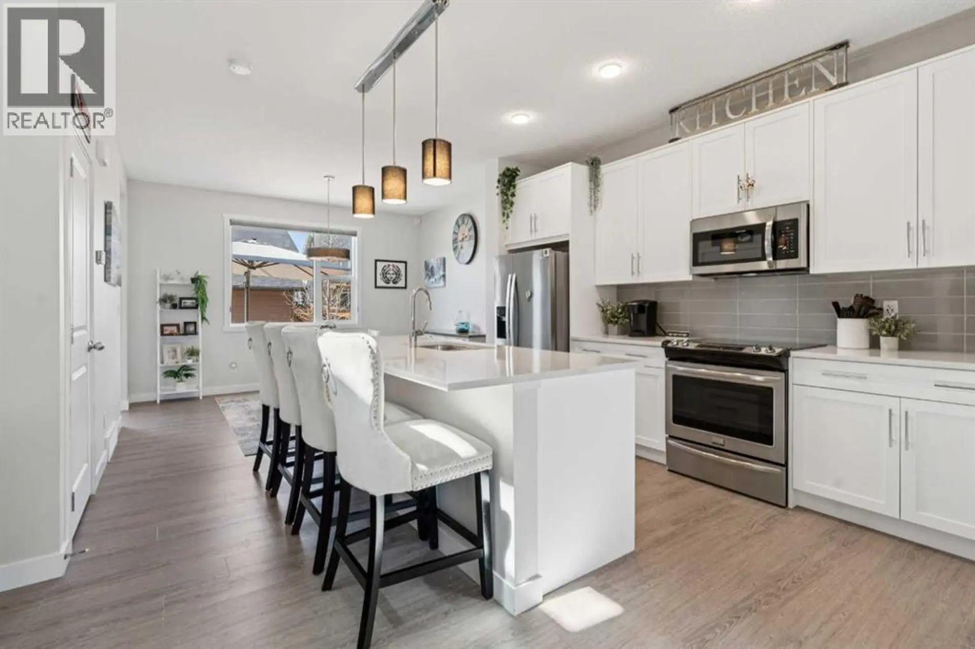 267 Sundown Road W - Image 2
