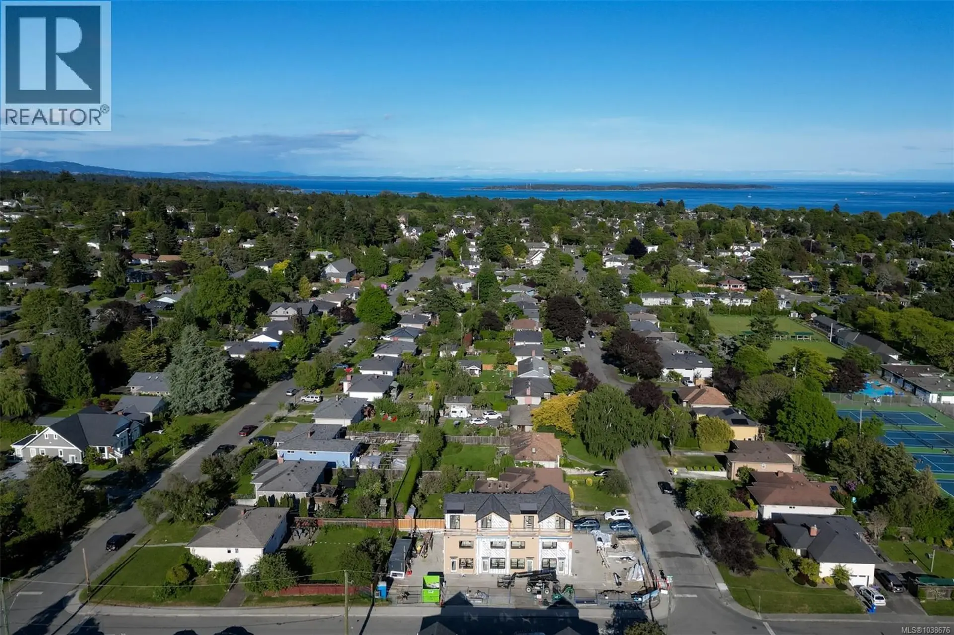 #4 2100 Allenby St - Image 15