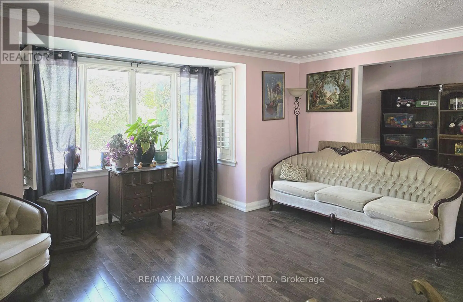 115 LANKIN BOULEVARD - Image 4