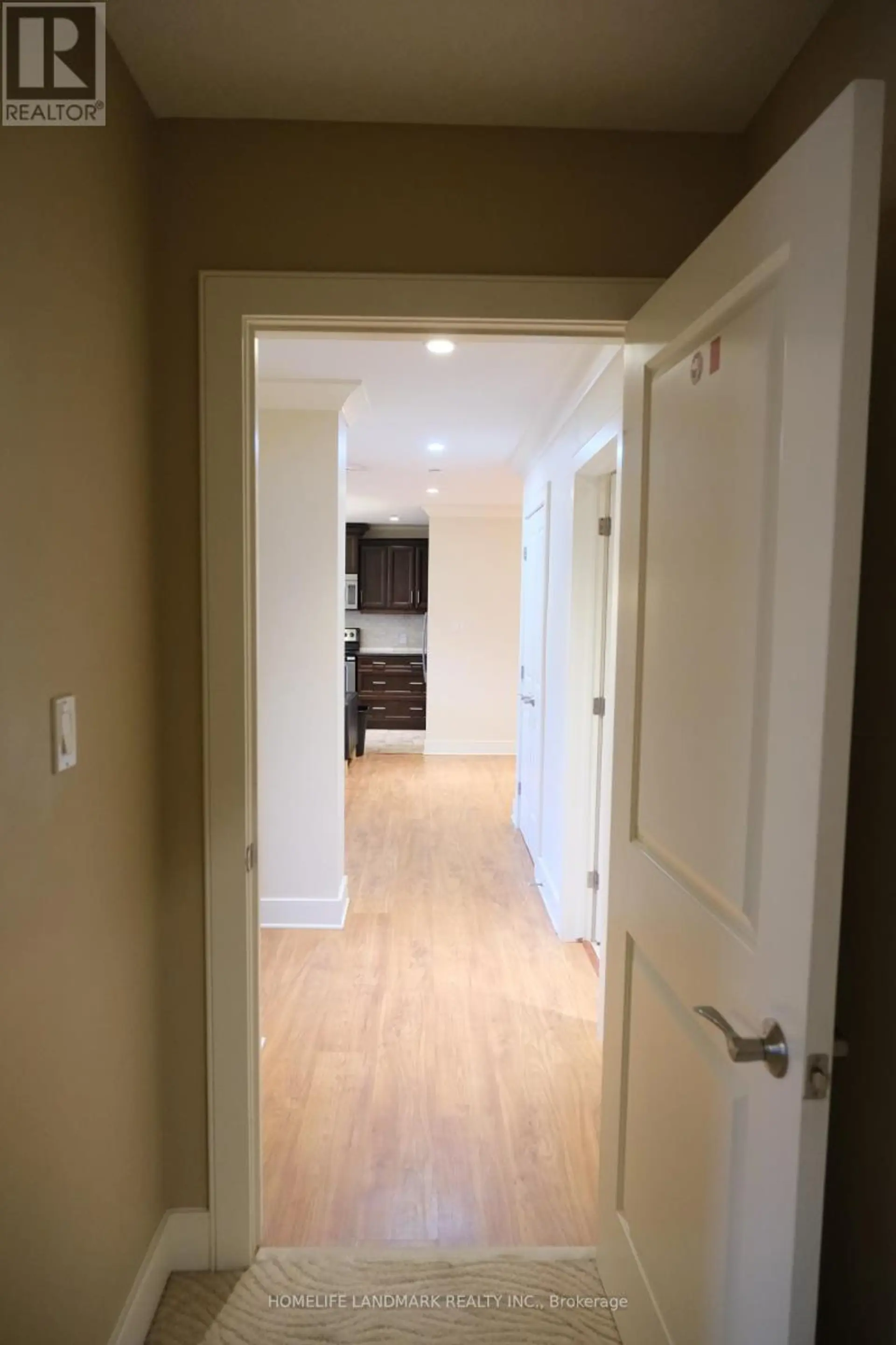 #408 320 SUGARCREEK TRAIL - Image 7