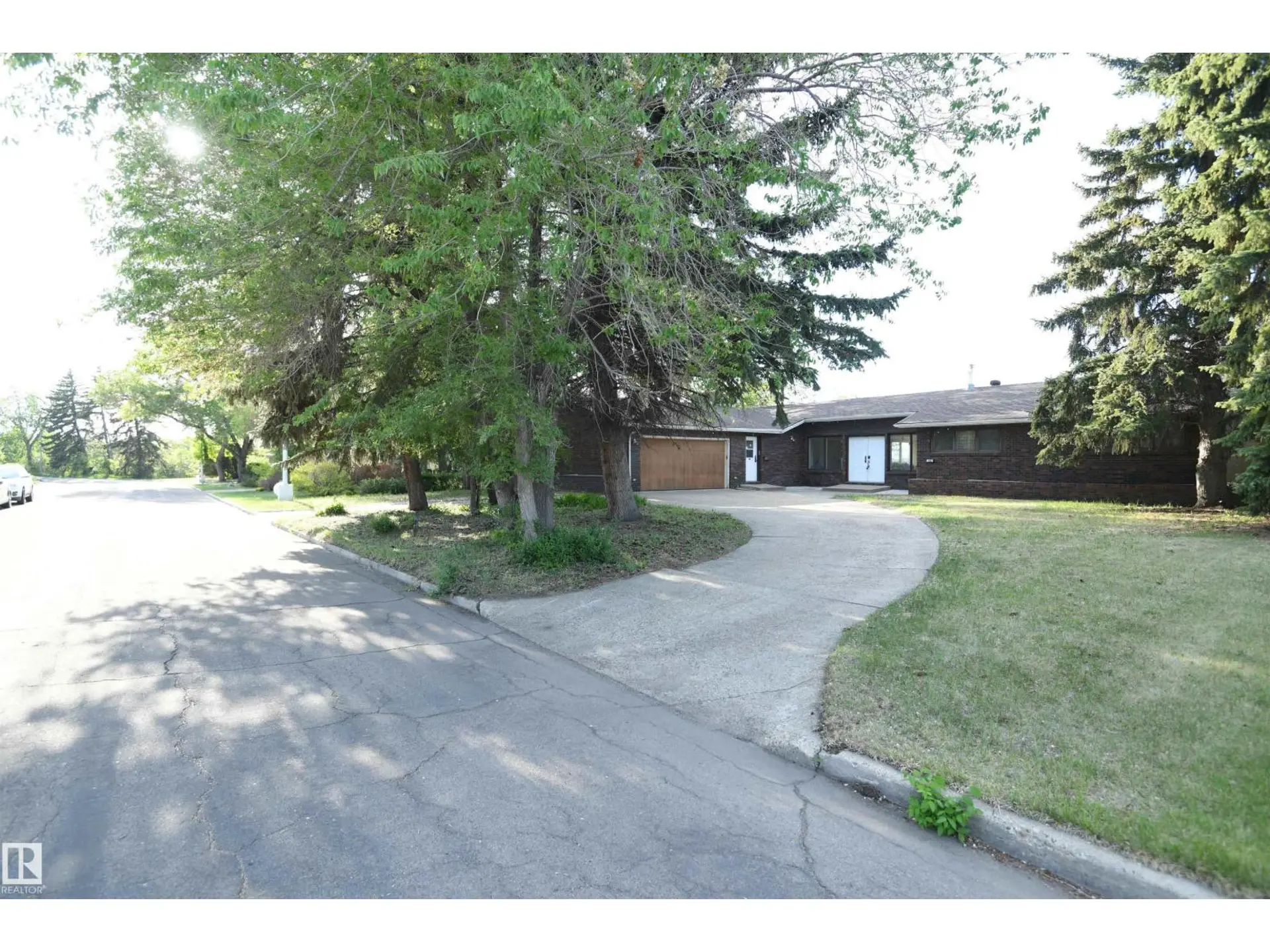4108 106B AV NW - Image 16