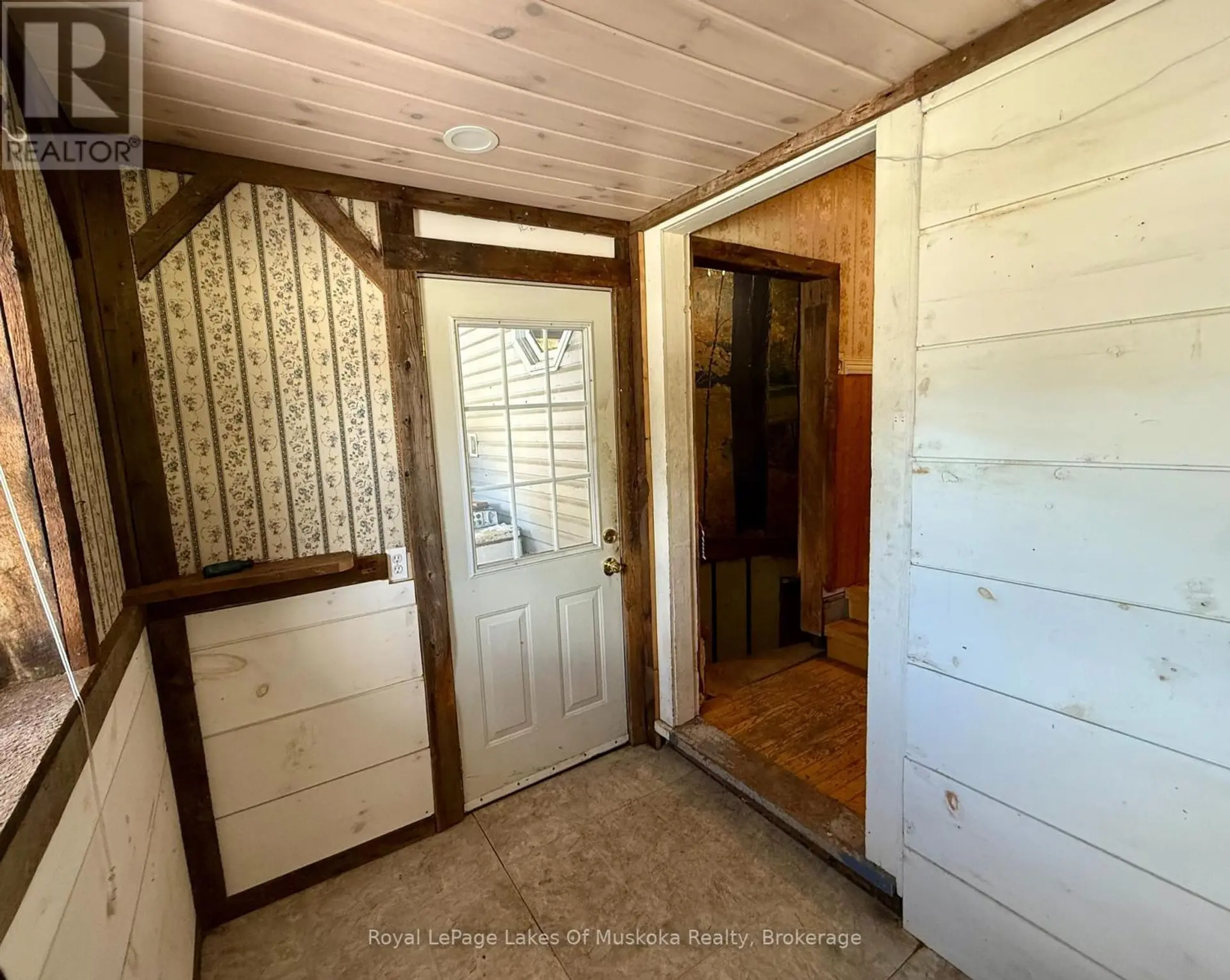1071 NAISMITH ROAD - Image 3