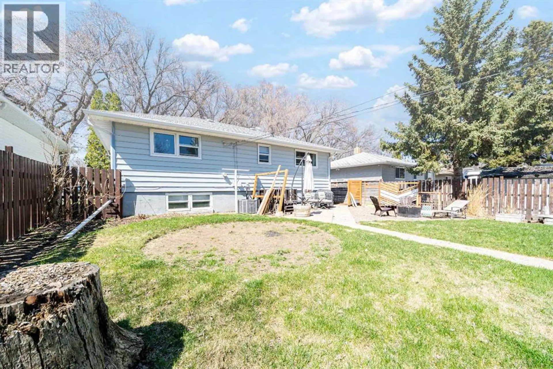 2631 16 Avenue SE - Image 3
