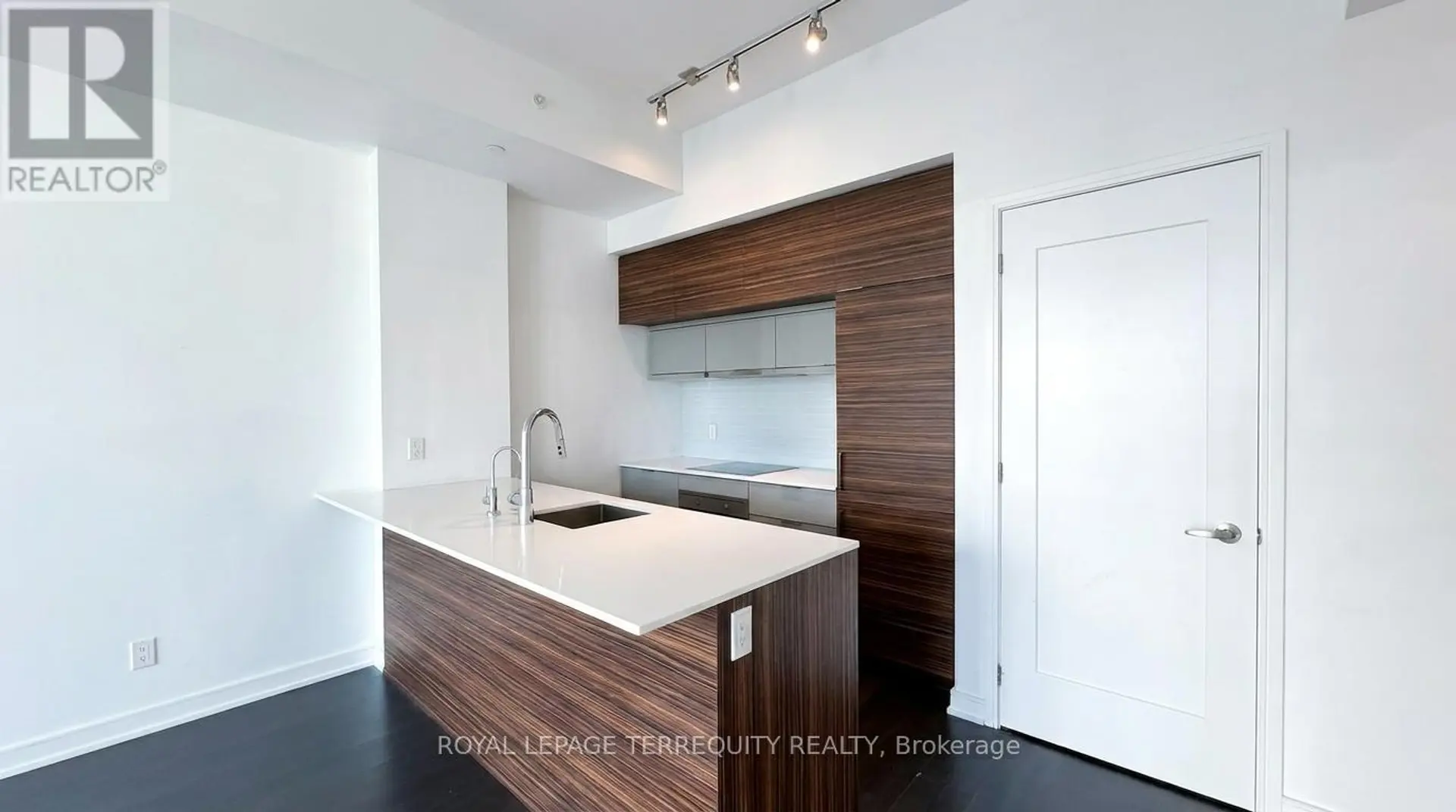#4707 88 SCOTT STREET - Image 8