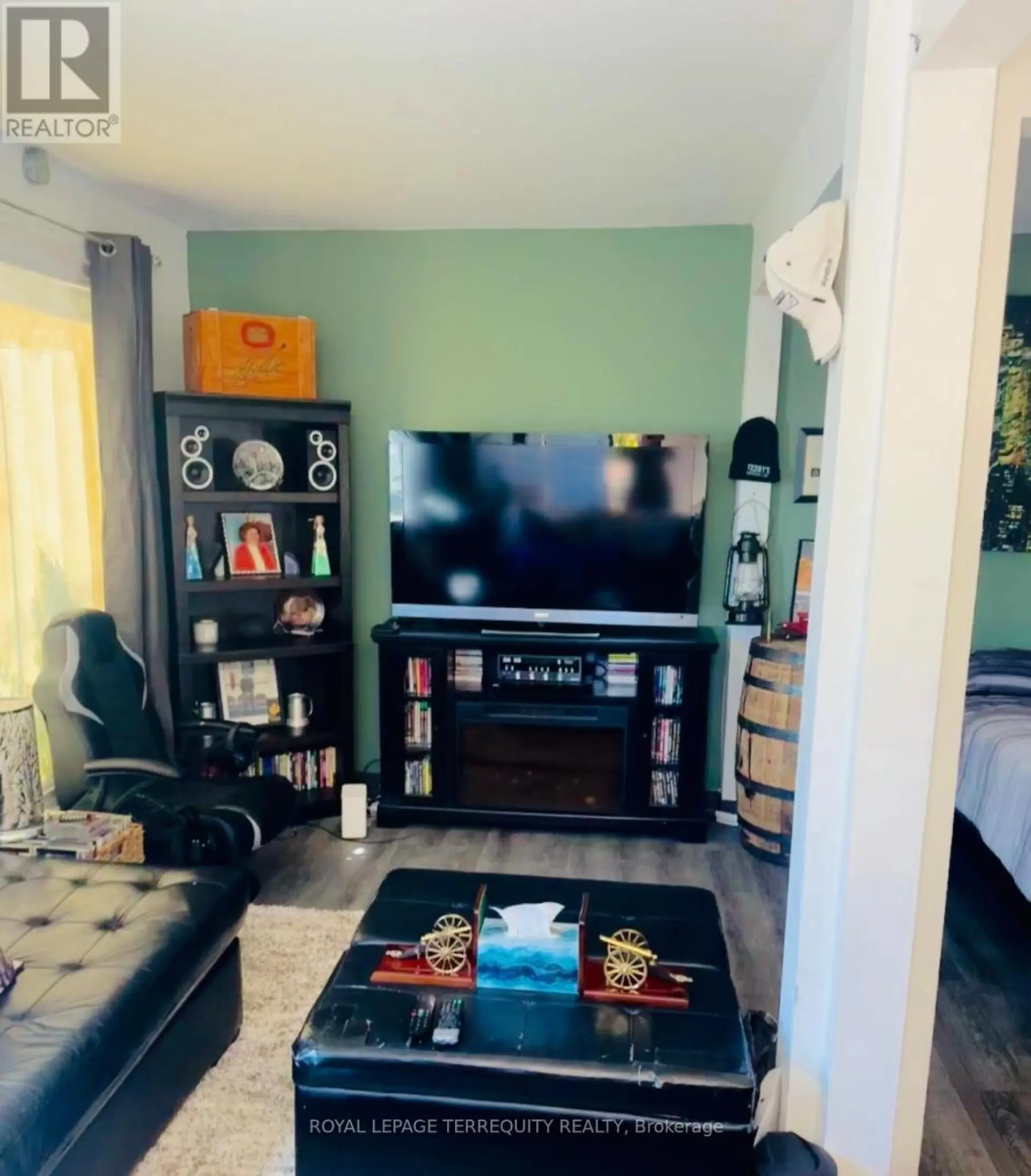 252 BLOOR STREET E - Image 7