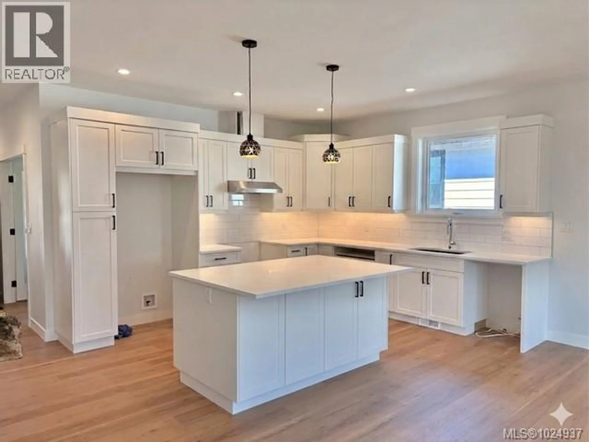 762 Sitka St - Image 5