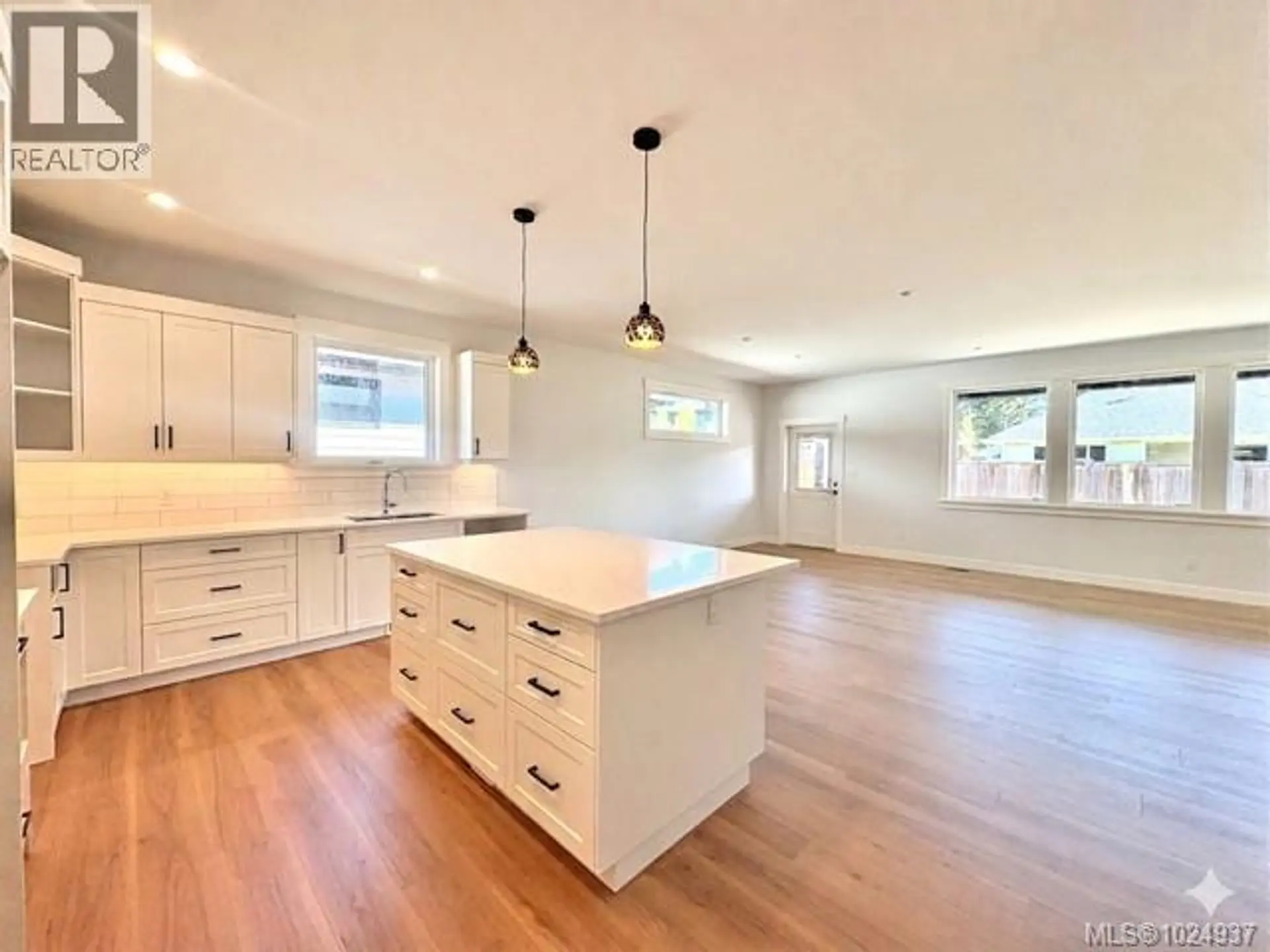 762 Sitka St - Image 6