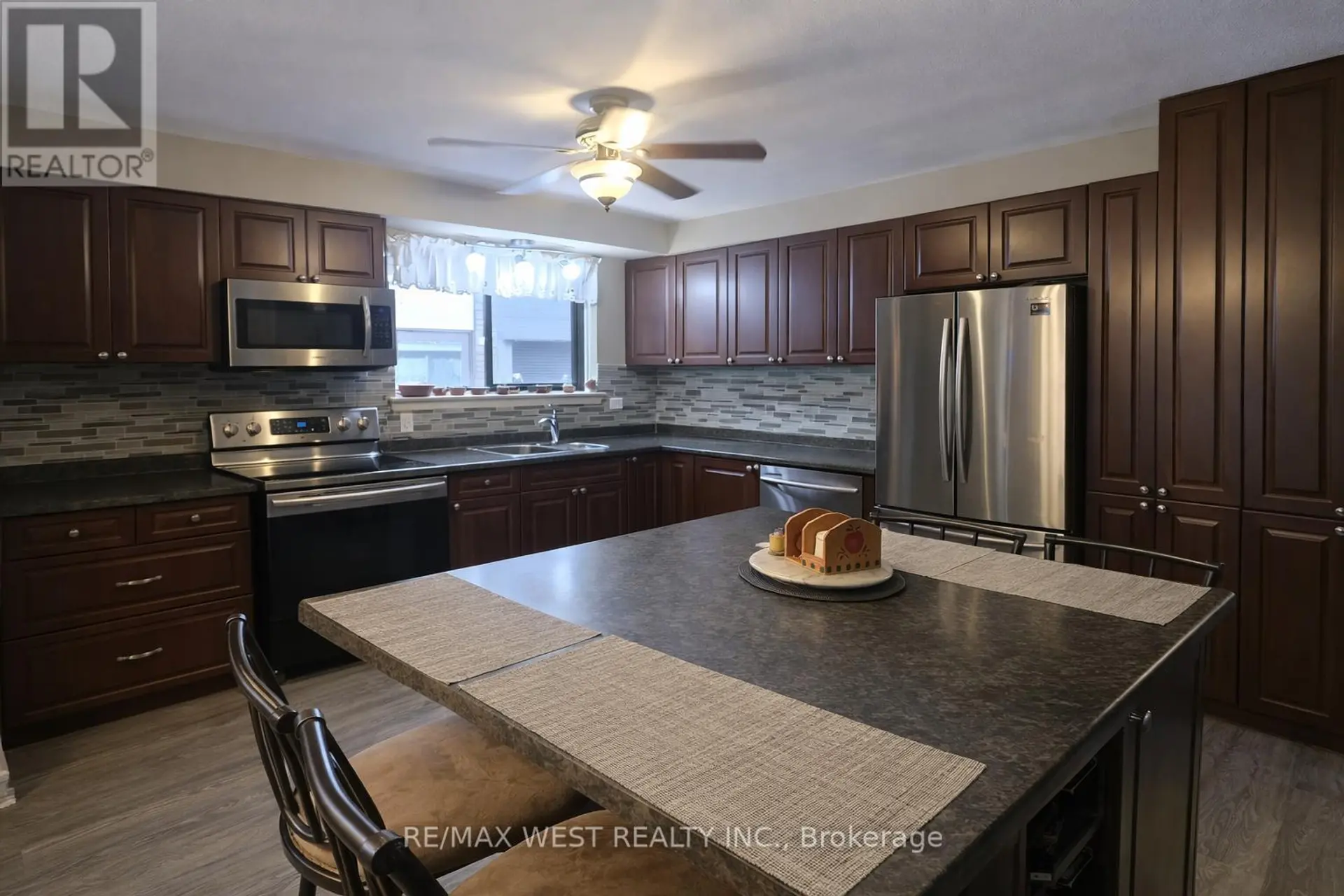 662 BALSAM CRESCENT - Image 3