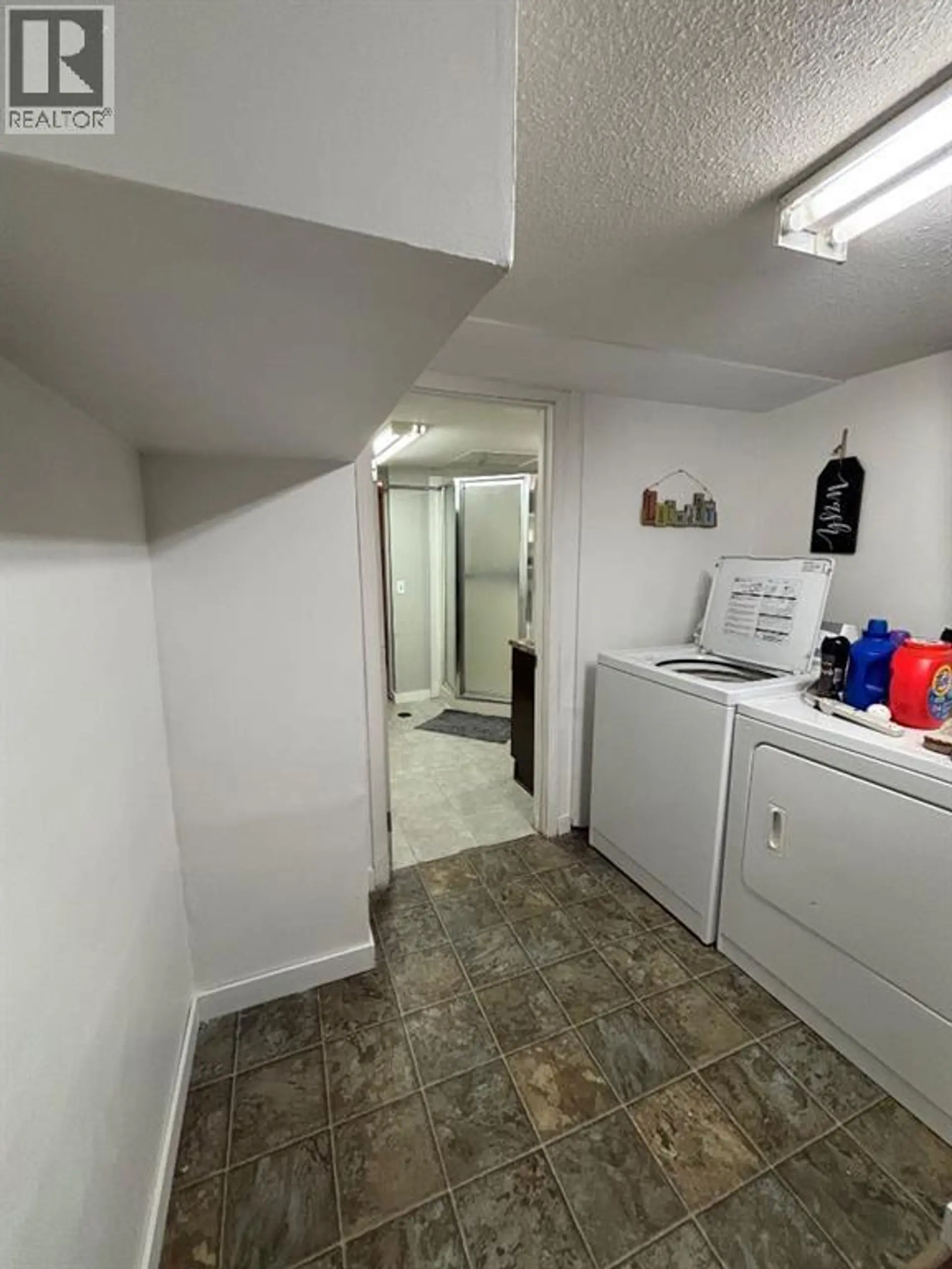 231 14 Street N - Image 17