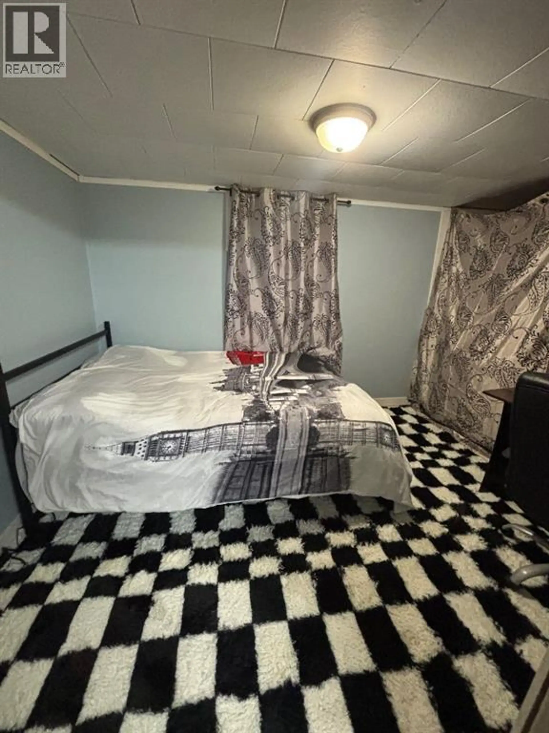 231 14 Street N - Image 16