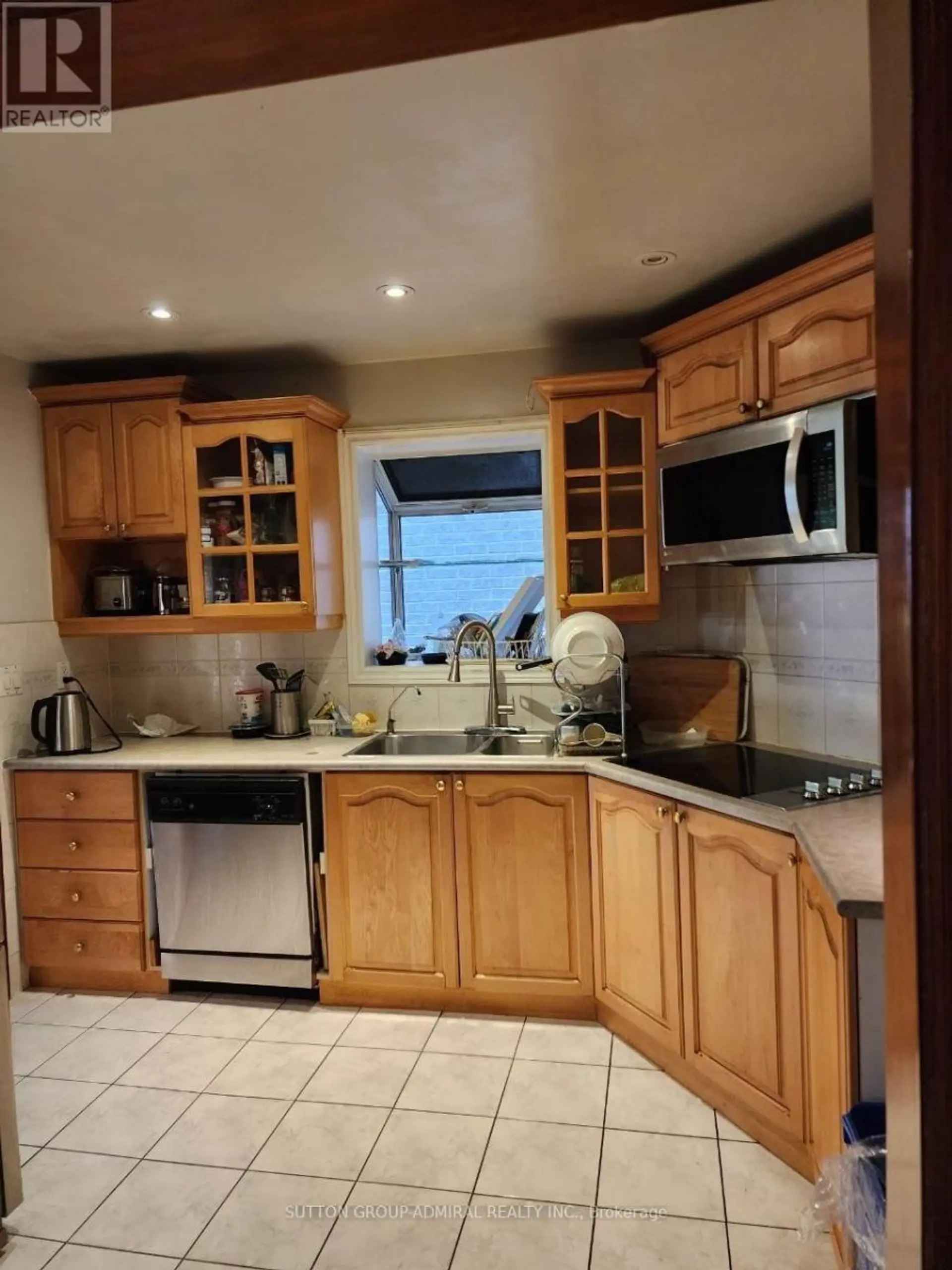 355 PATRICIA AVENUE - Image 4