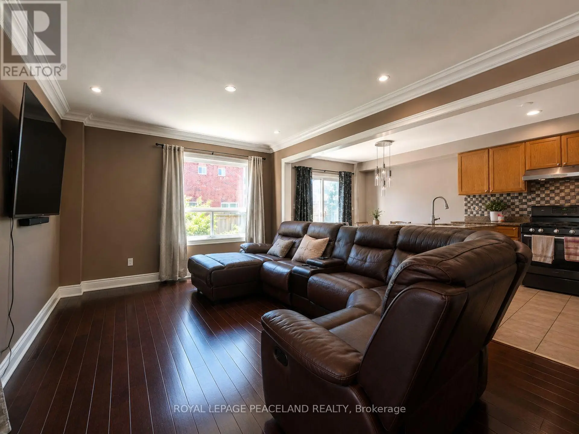 65 TANGLEMERE CRESCENT - Image 4