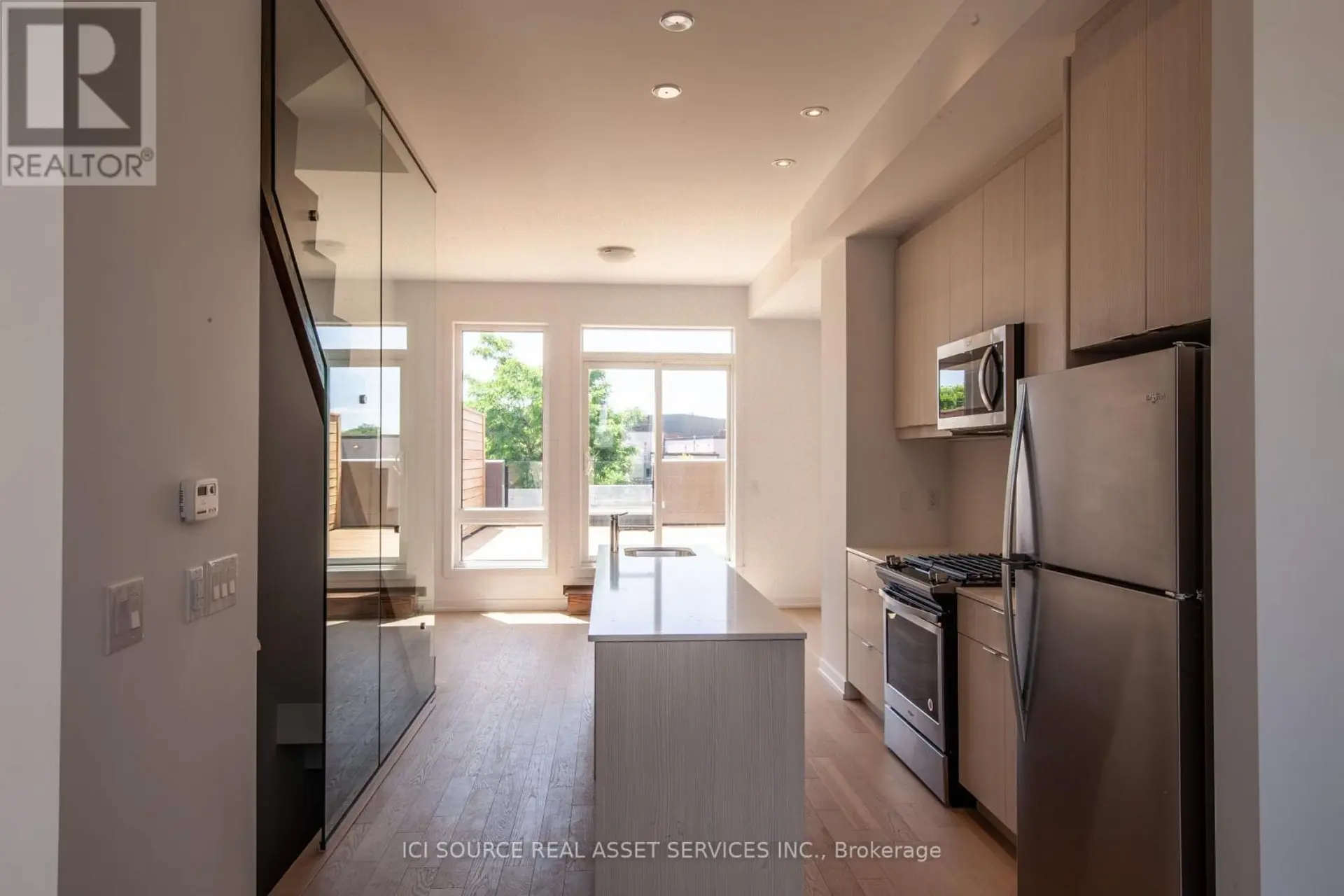 66B PERTH AVENUE - Image 4