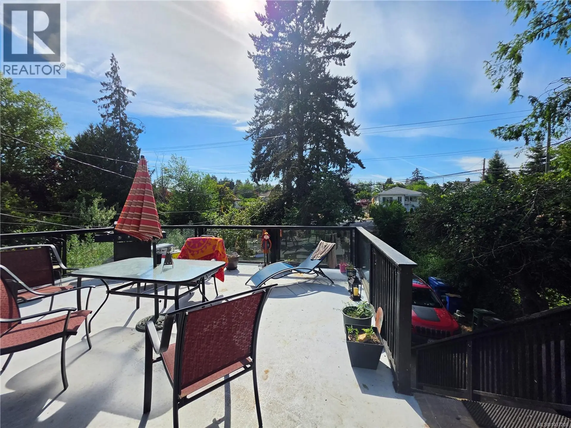 713 Victoria Rd - Image 11