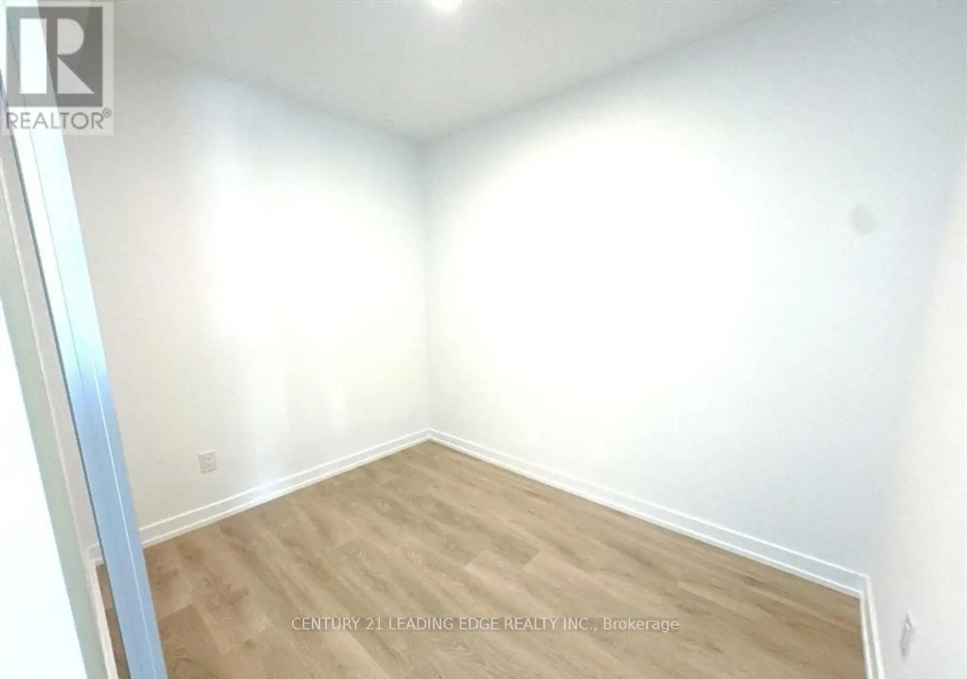 #722 1100 SHEPPARD AVENUE W - Image 8