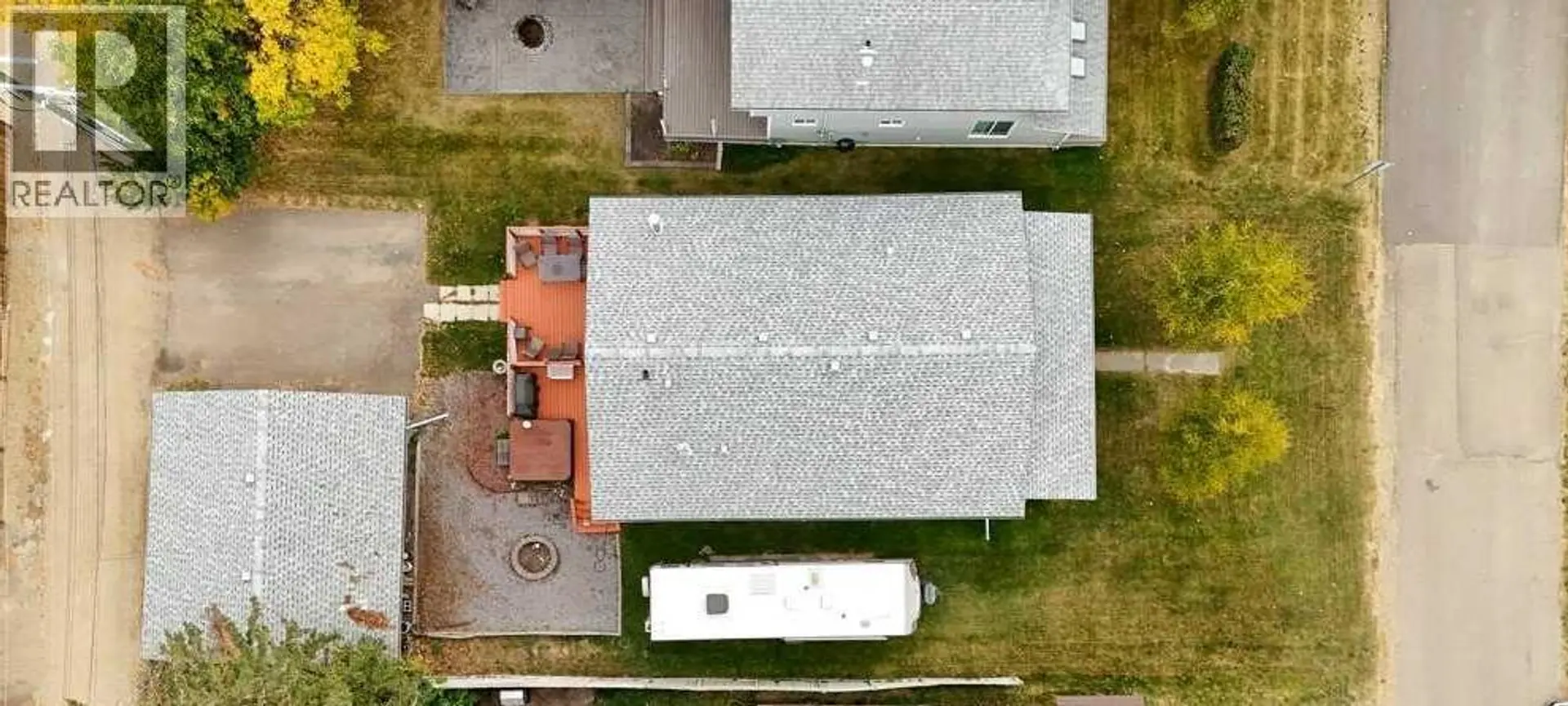 5005 43 Street E - Image 20