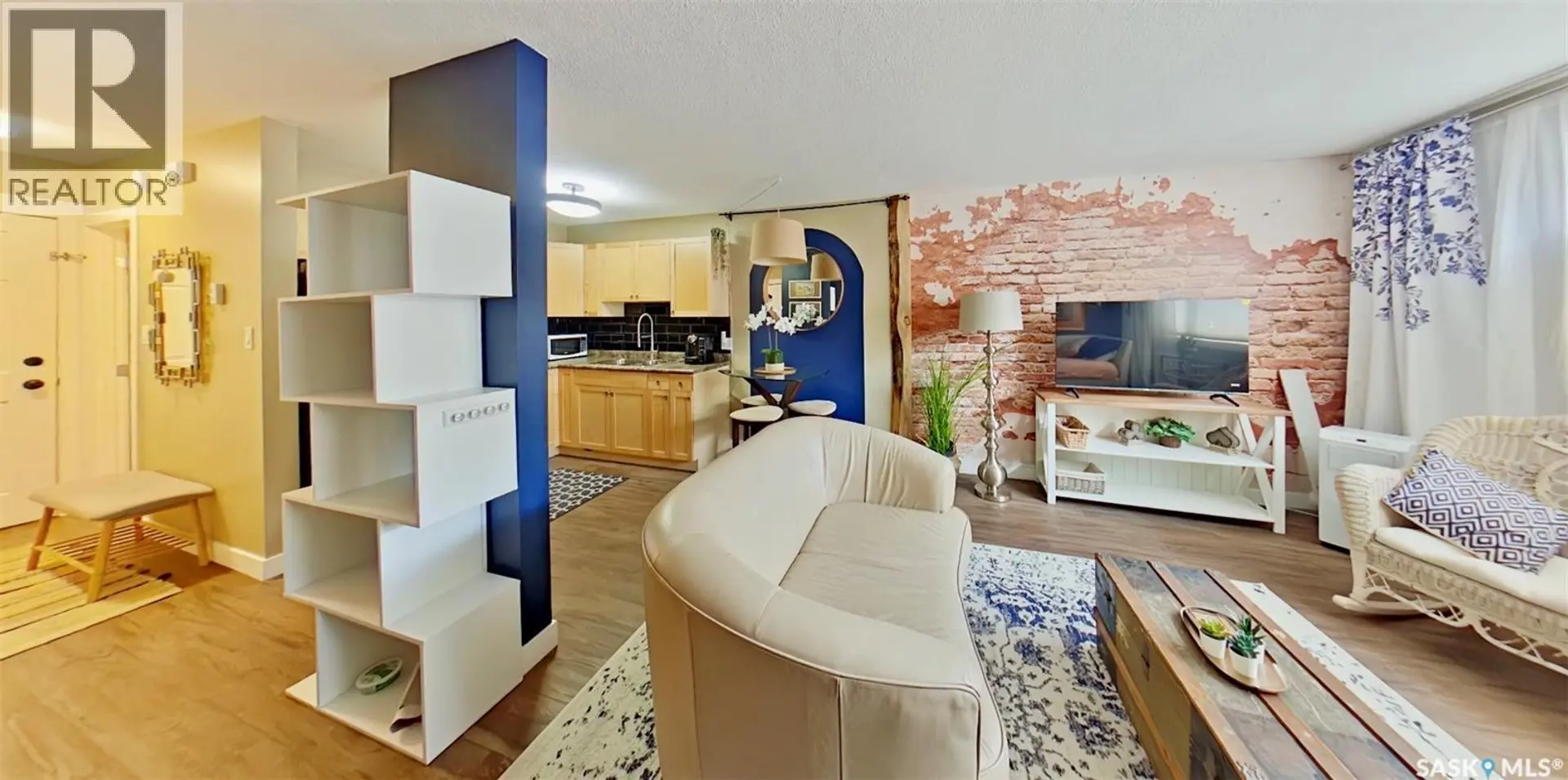 #2 2358 Rae STREET - Image 2