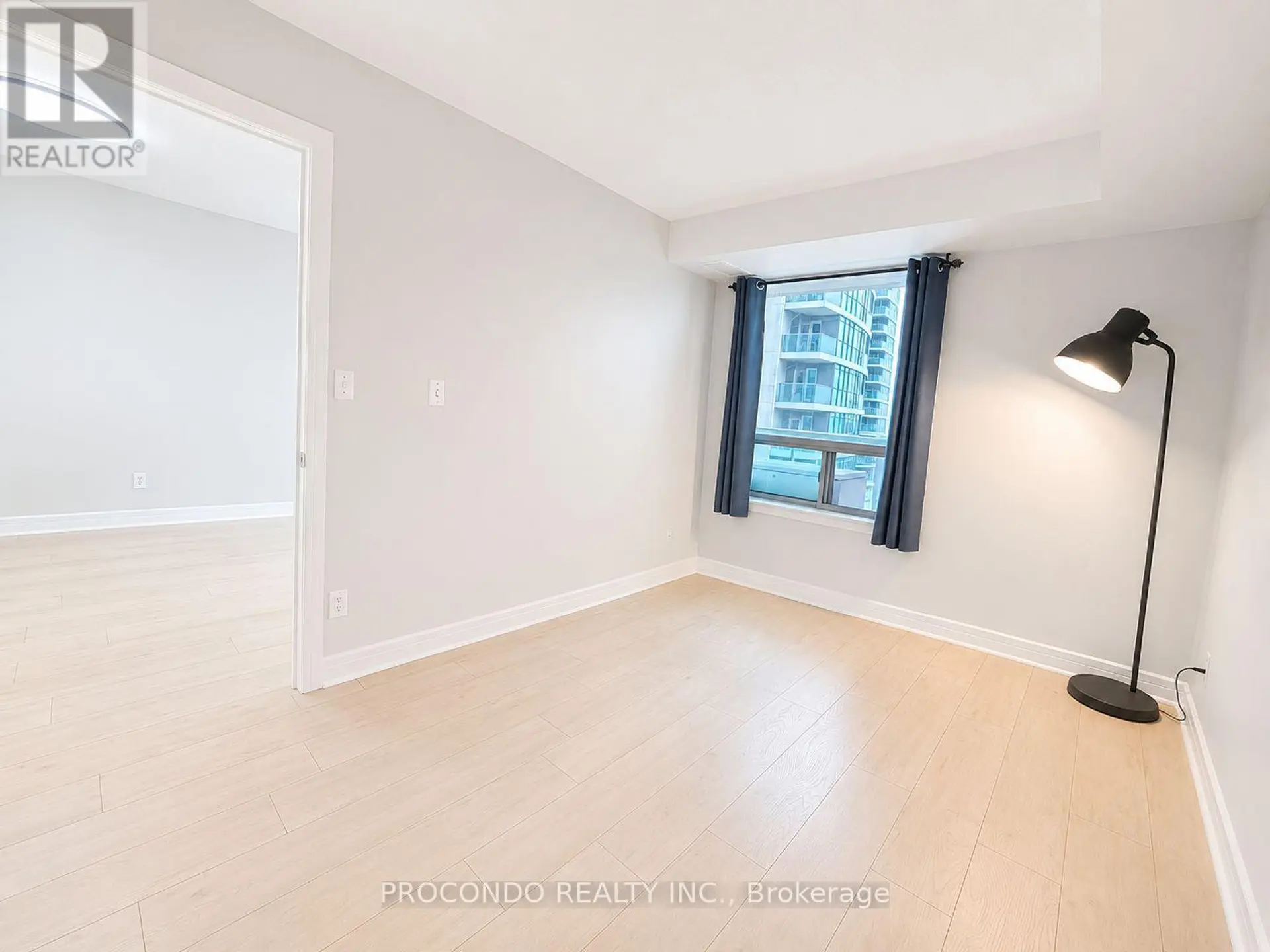#509 18 HARRISON GARDEN BOULEVARD - Image 14