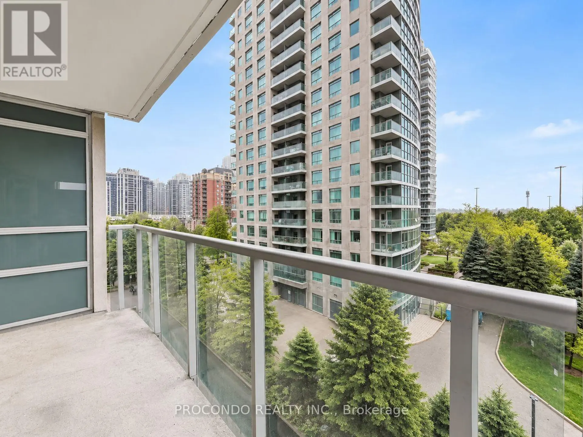 #509 18 HARRISON GARDEN BOULEVARD - Image 20