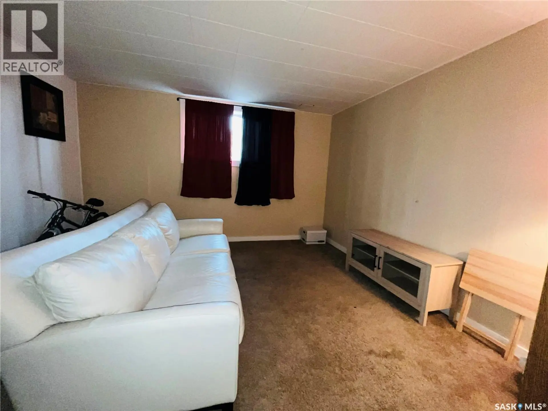 335 Chaplin STREET W - Image 4