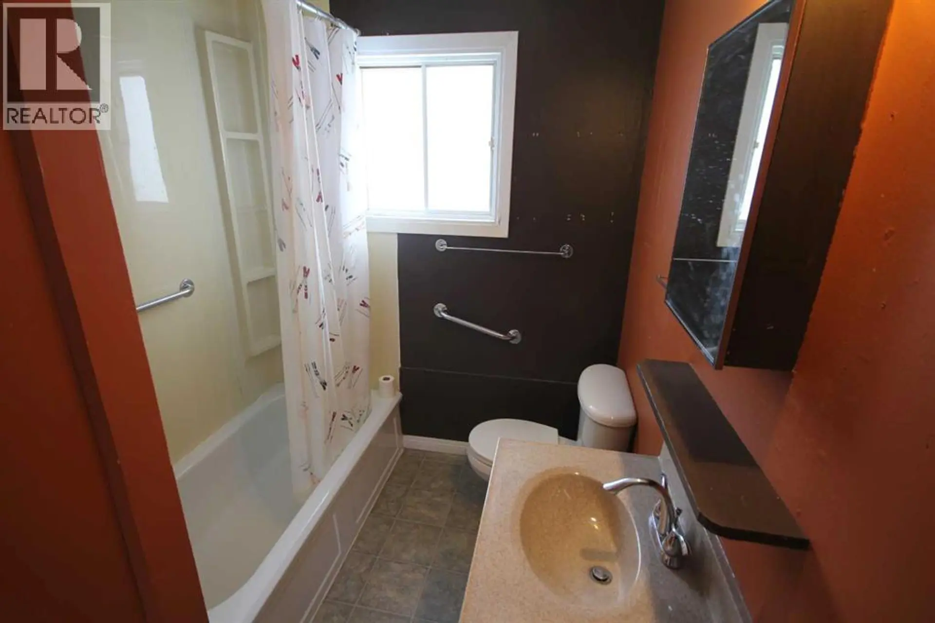 4709 46 Street - Image 7