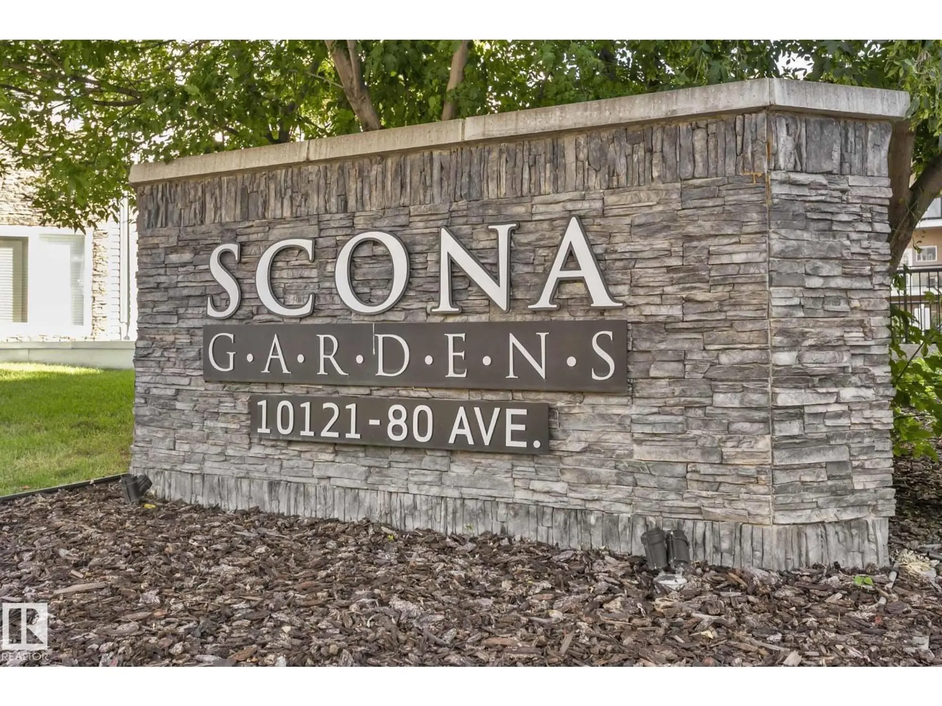 #334 10121 80 AV NW - Image 12