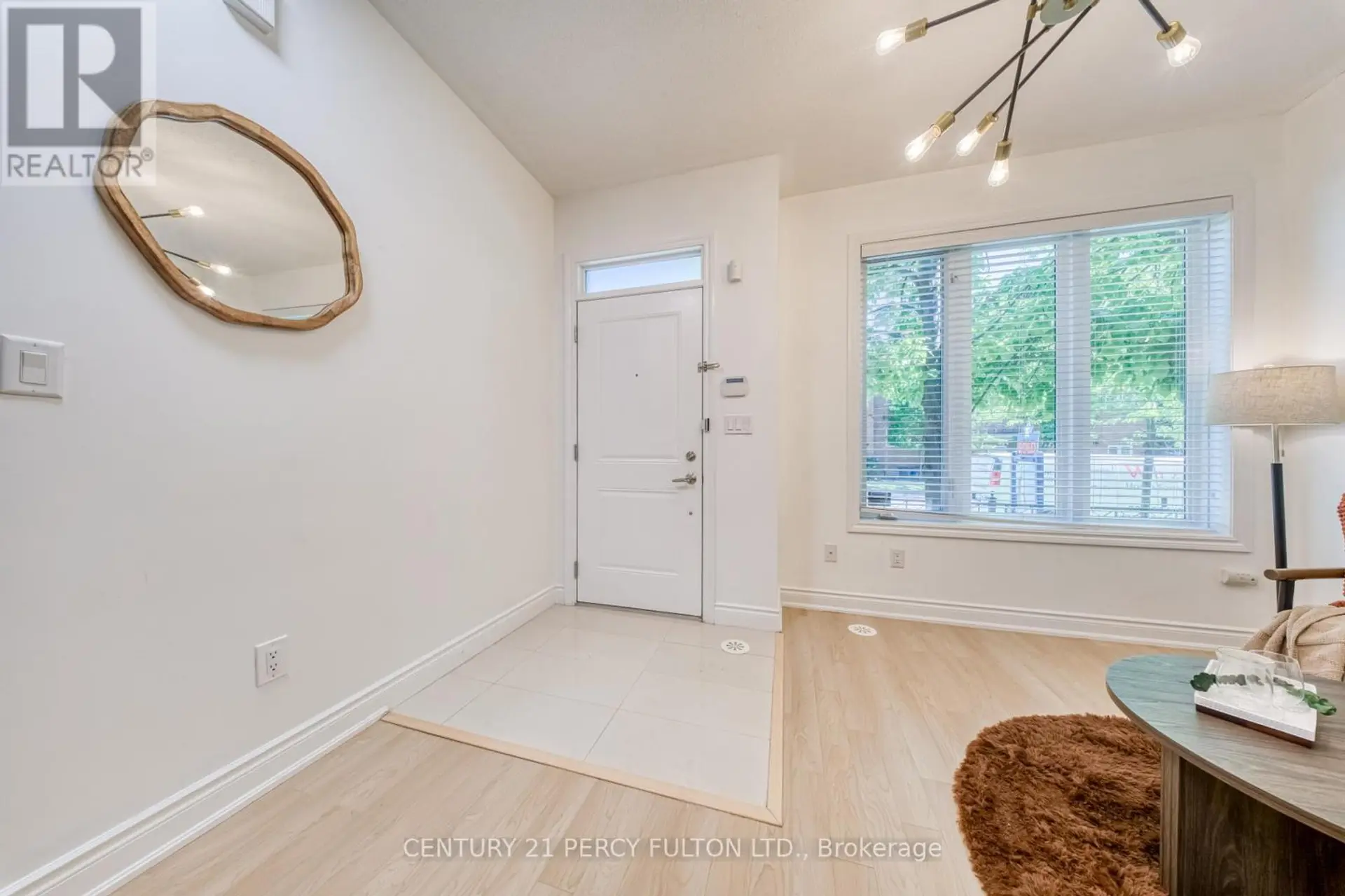 #21 259 SOUTH PARK ROAD - Image 2