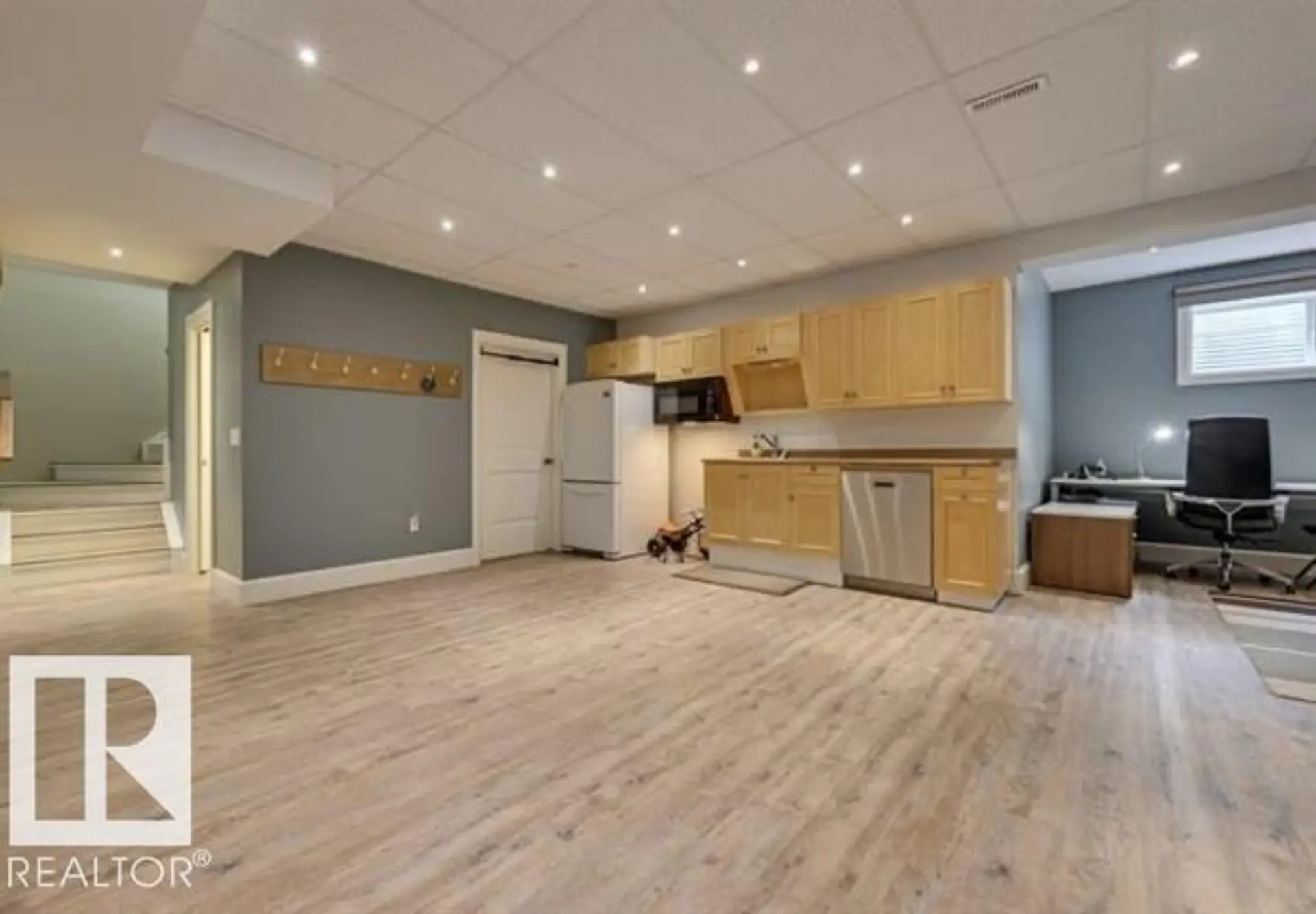 10836 130 Street NW - Image 14