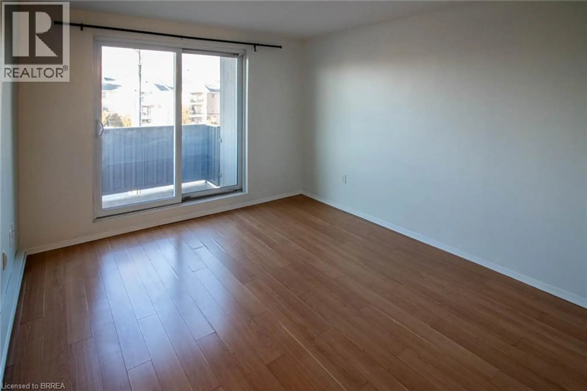 #304 1100 JALNA Boulevard - Image 11