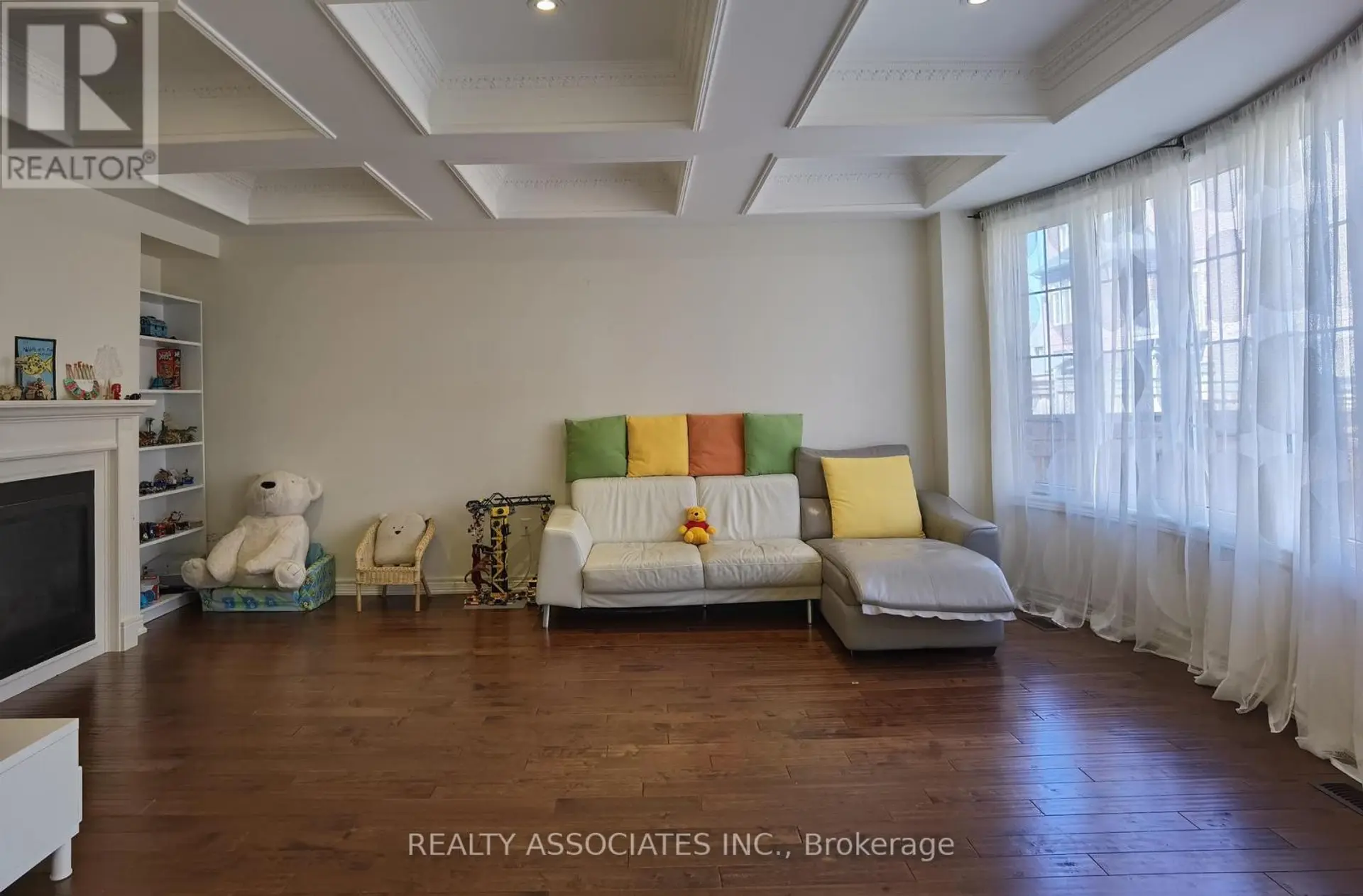 50 STRONG AVENUE - Image 5