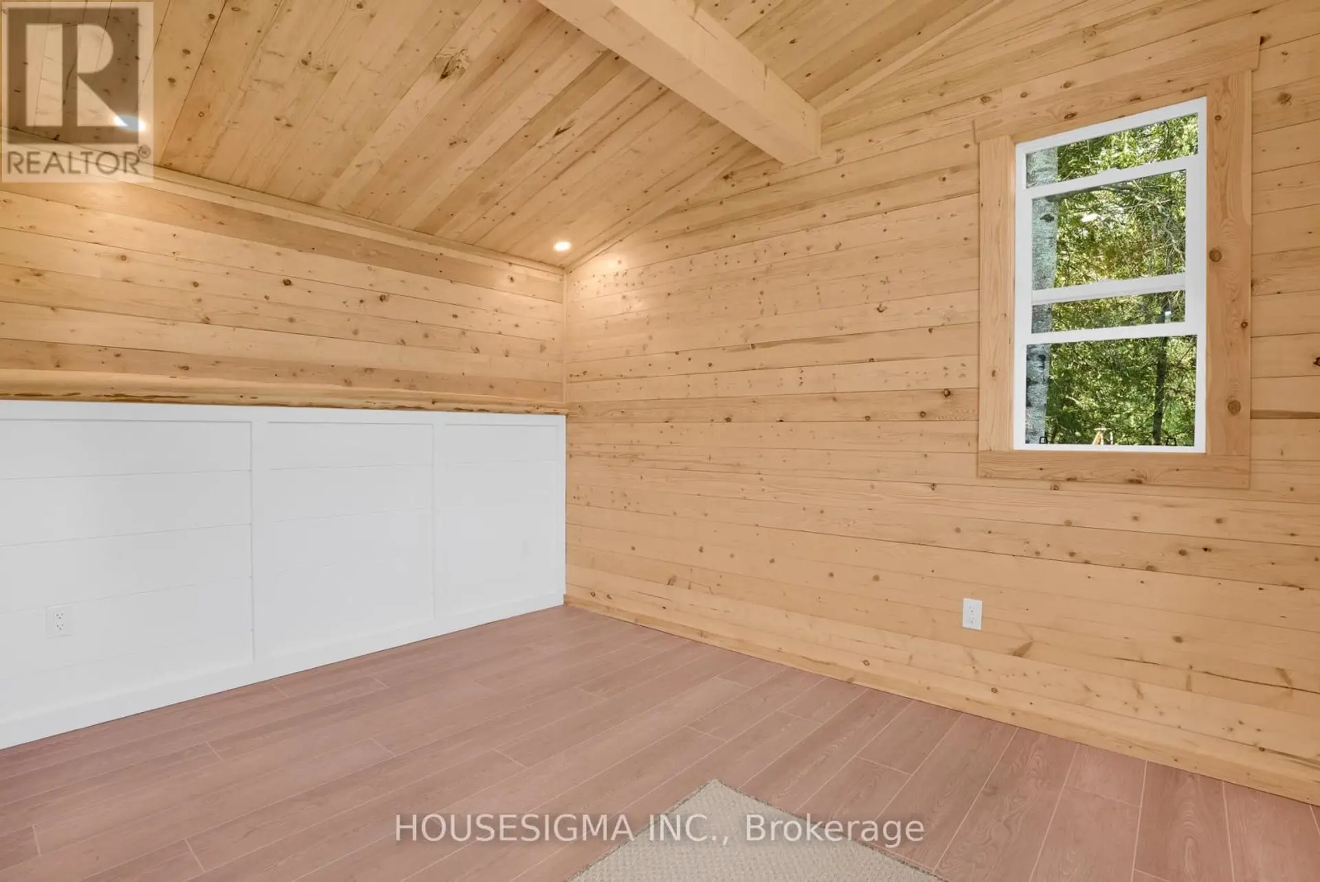 8150 LAIDLAW AVENUE - Image 19